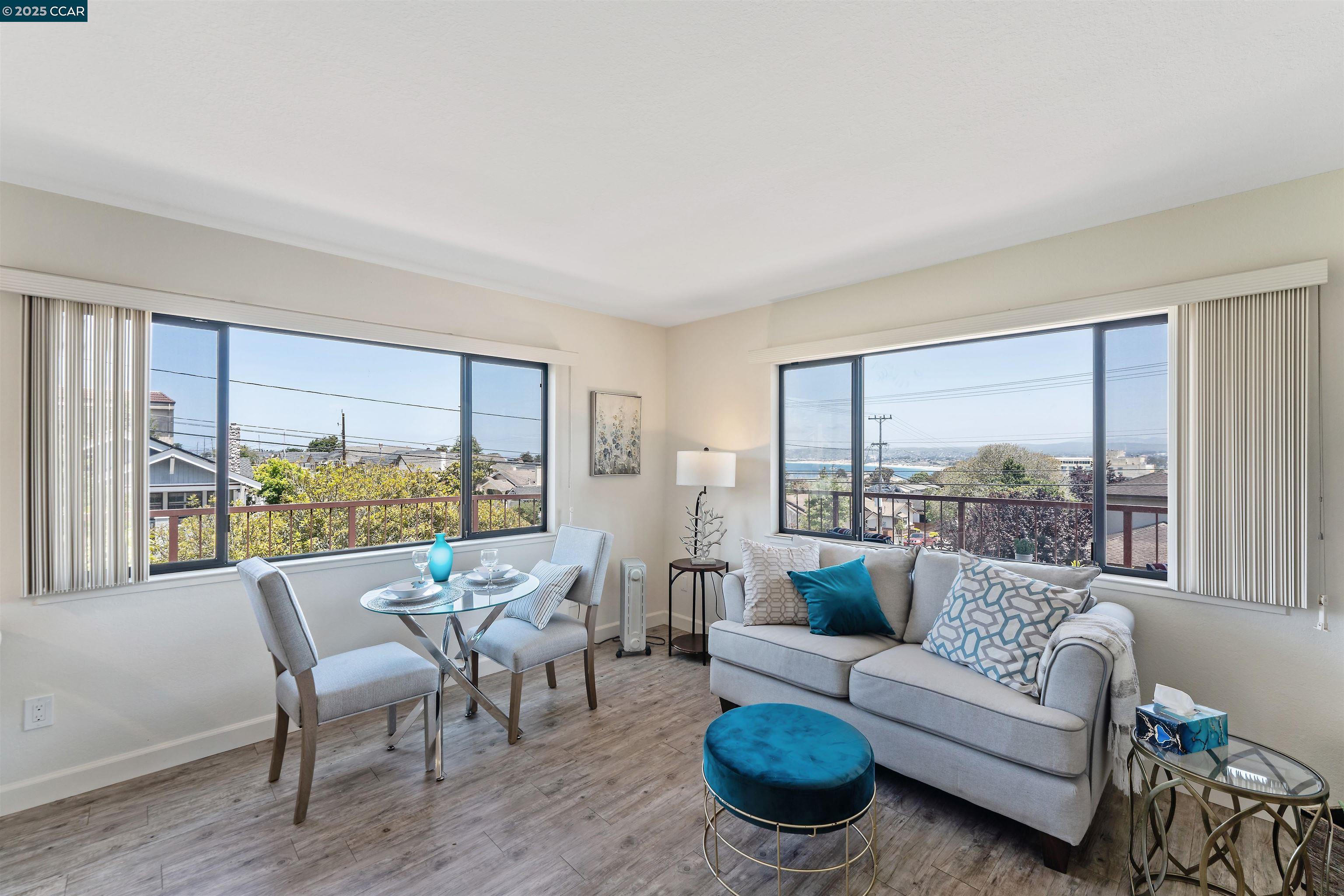 Detail Gallery Image 8 of 27 For 402 Watson #5,  Monterey,  CA 92940 - 2 Beds | 2 Baths