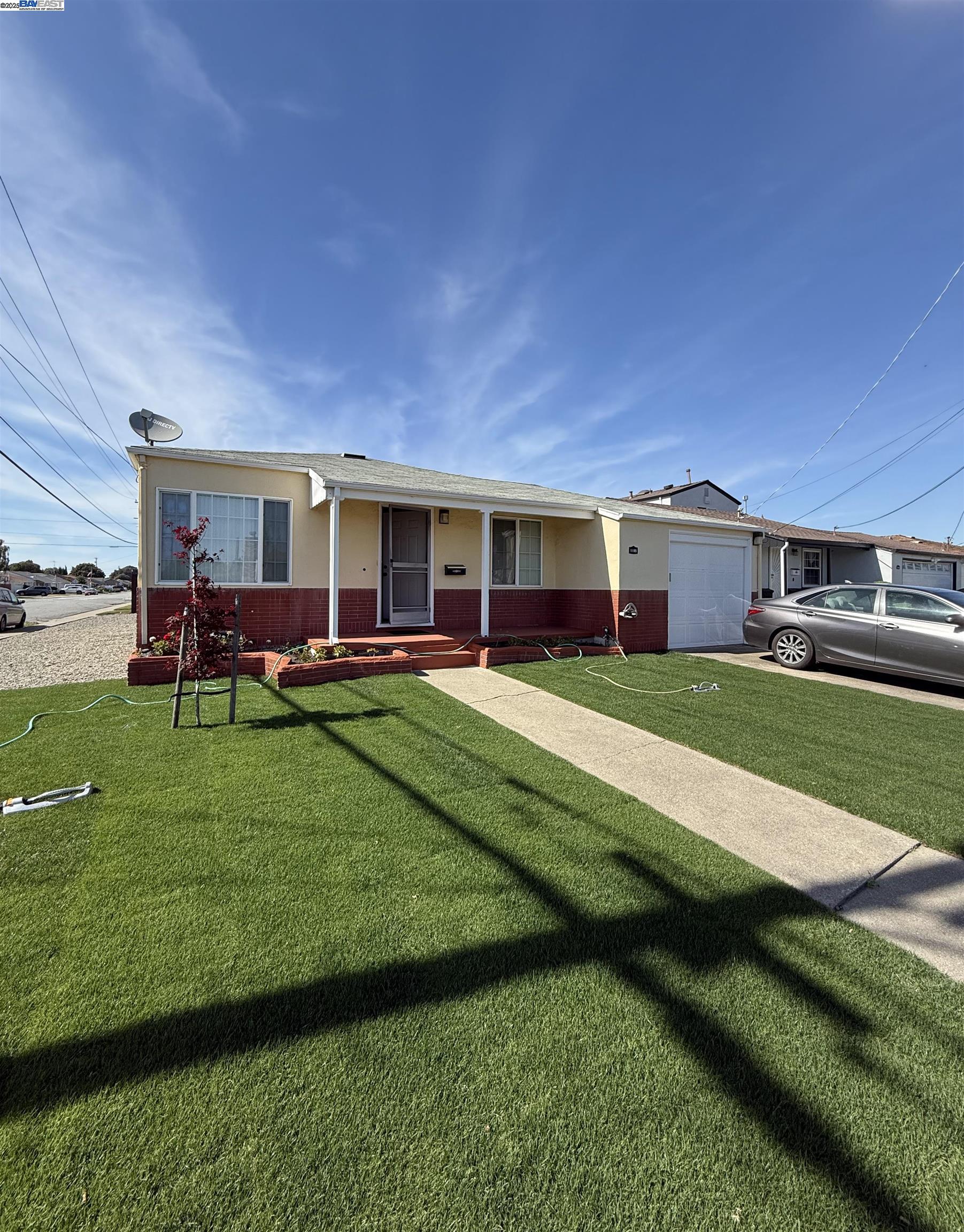 Detail Gallery Image 1 of 1 For 1185 via Manzanas, San Lorenzo,  CA 94580 - 3 Beds | 1 Baths