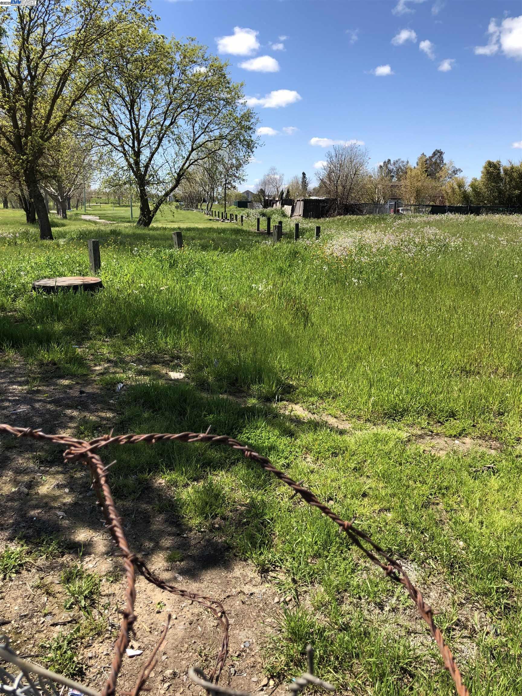 Detail Gallery Image 2 of 8 For 0000 Fairbanks Ave, Sacramento,  CA 95838 - – Beds | – Baths