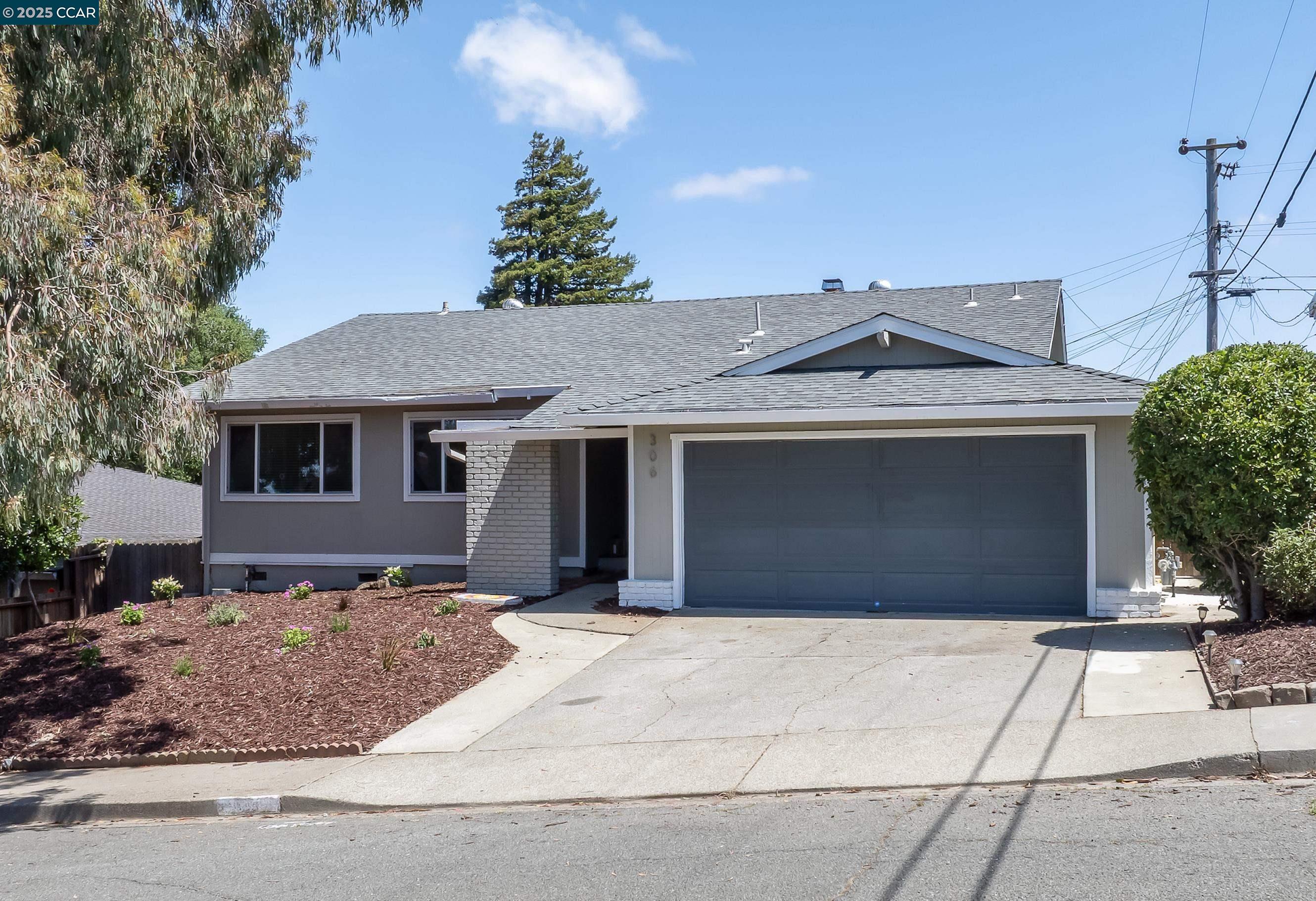 Thumbnail for 306 Whitecliff Dr, Vallejo, CA 94589