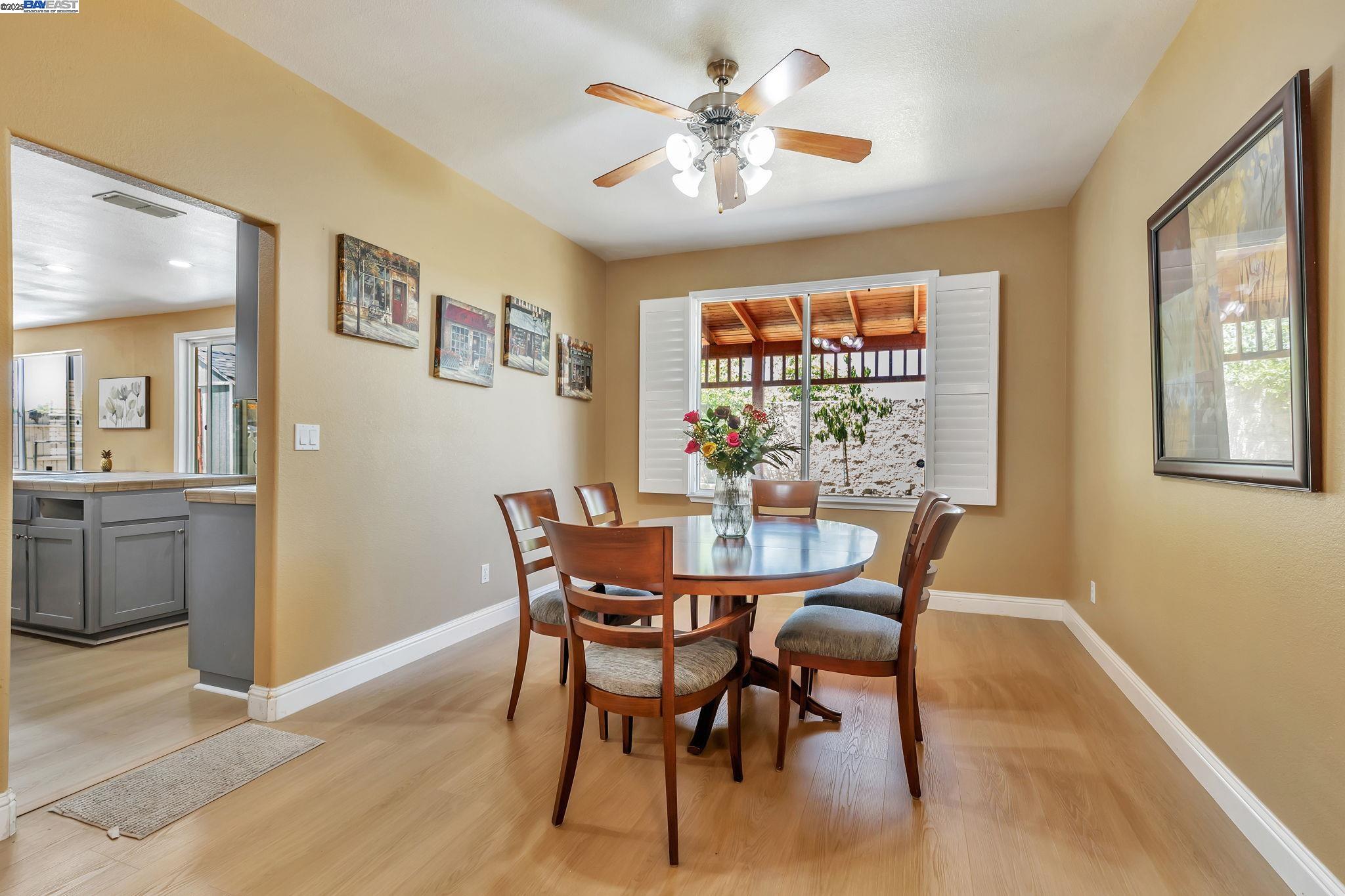 Detail Gallery Image 14 of 49 For 3021 Collingham Ct, Modesto,  CA 95355 - 5 Beds | 3 Baths