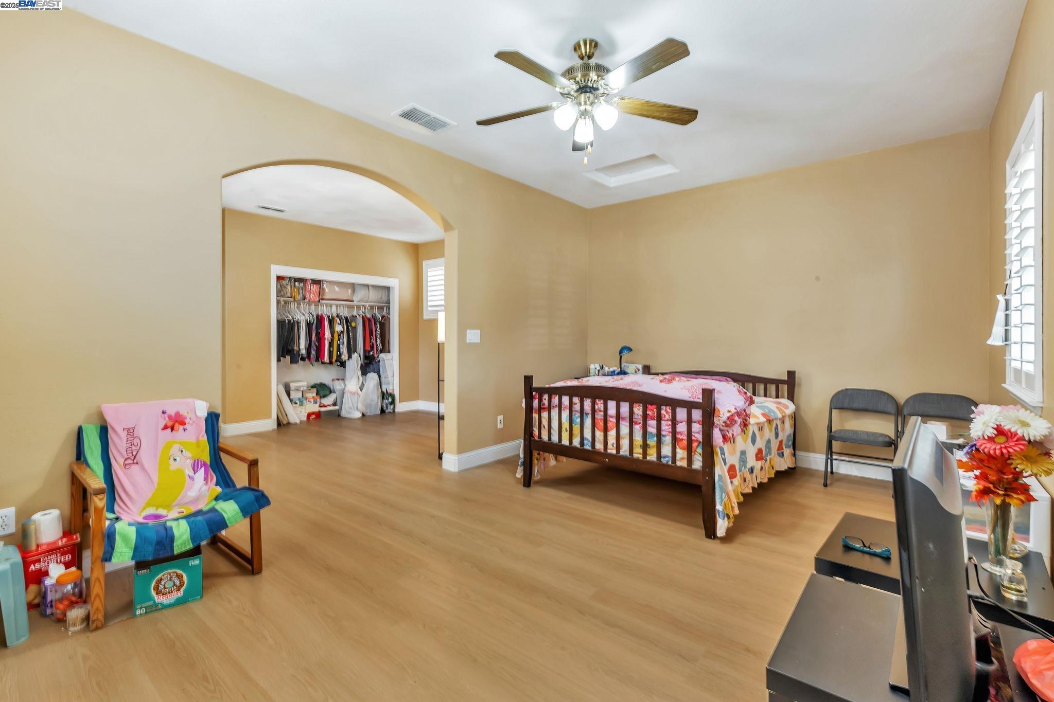 Detail Gallery Image 33 of 49 For 3021 Collingham Ct, Modesto,  CA 95355 - 5 Beds | 3 Baths