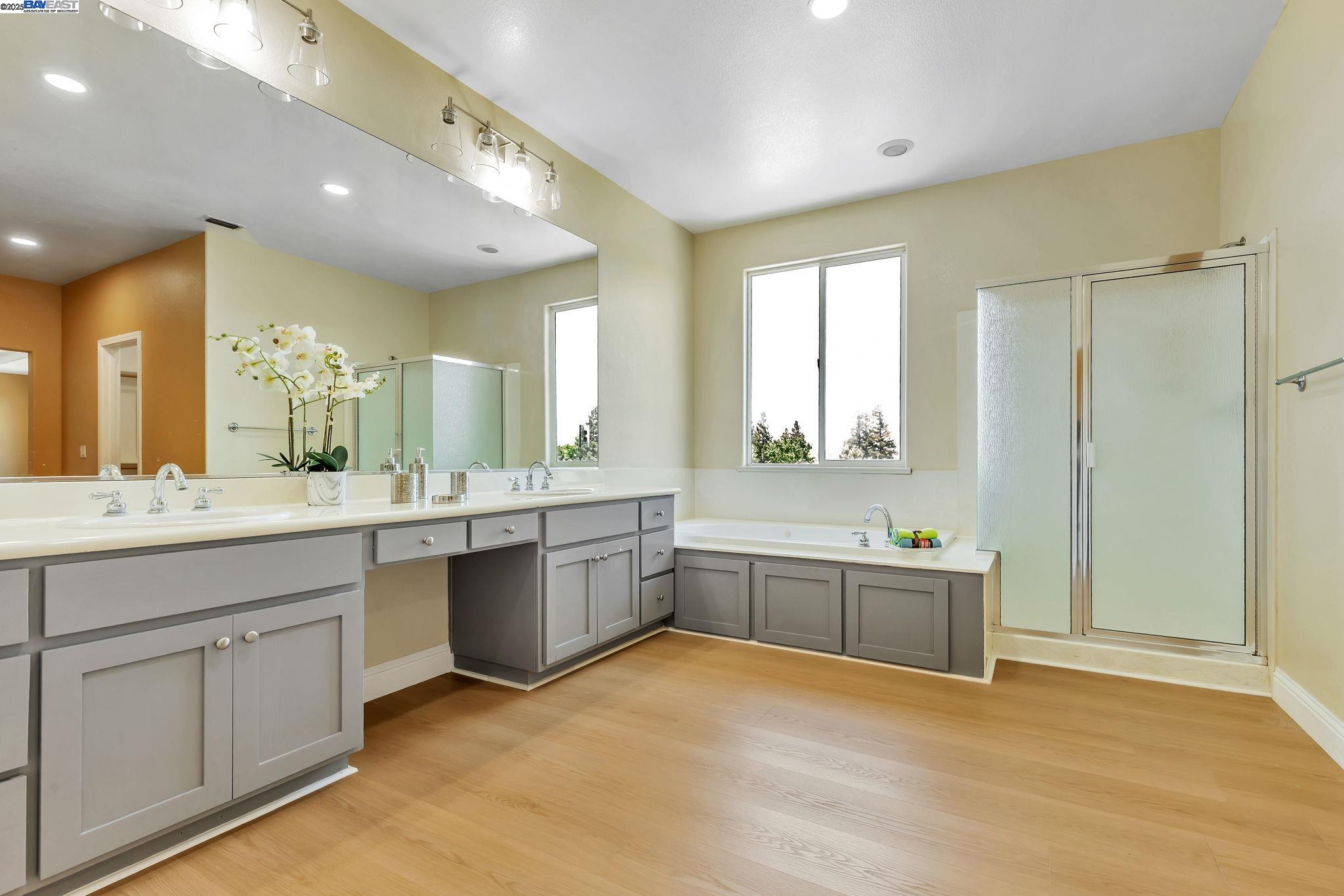 Detail Gallery Image 39 of 49 For 3021 Collingham Ct, Modesto,  CA 95355 - 5 Beds | 3 Baths