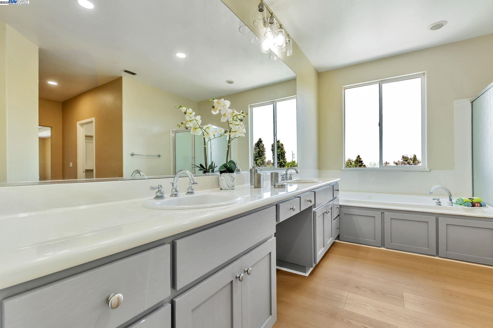 Detail Gallery Image 41 of 49 For 3021 Collingham Ct, Modesto,  CA 95355 - 5 Beds | 3 Baths