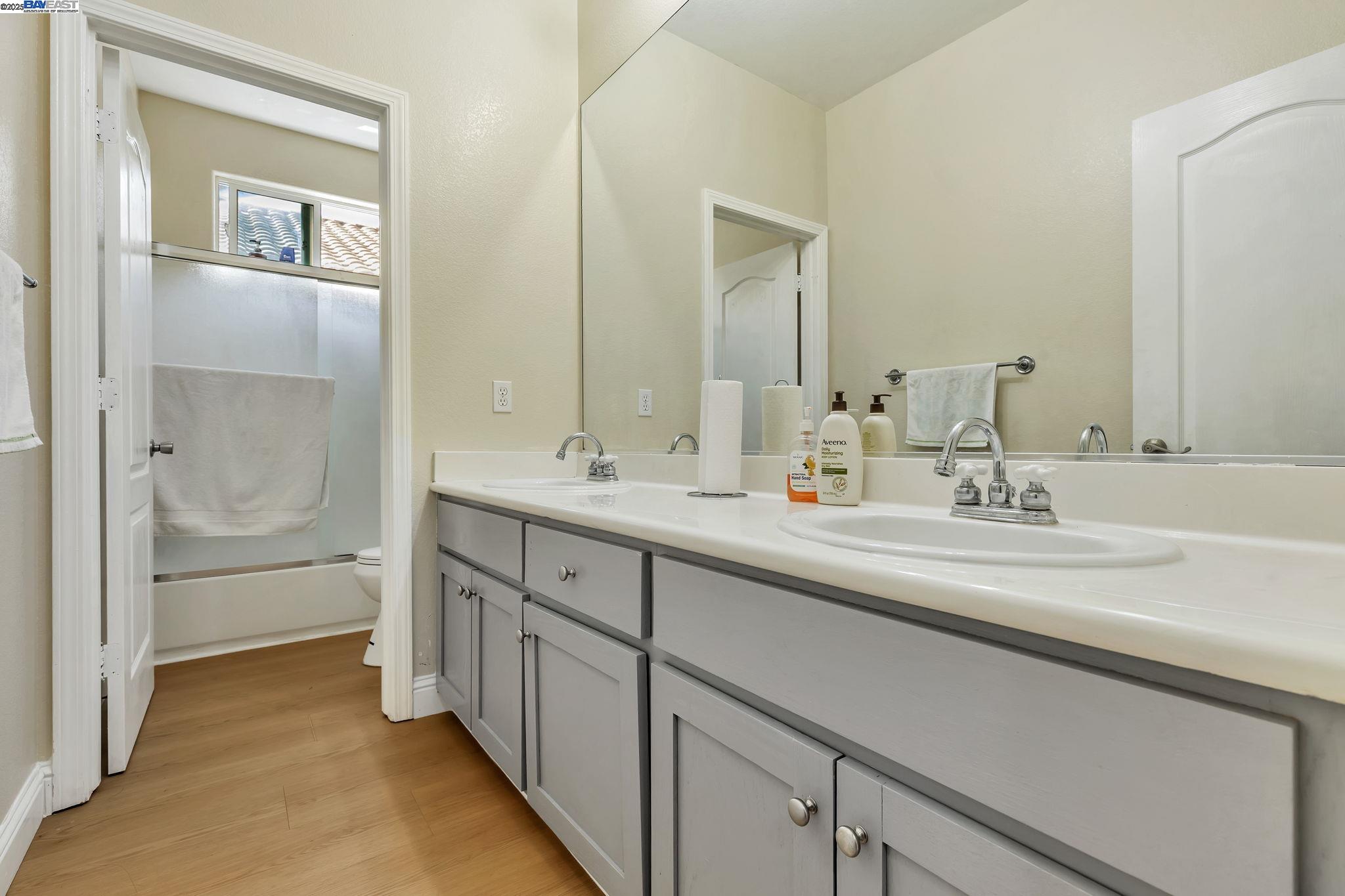 Detail Gallery Image 42 of 49 For 3021 Collingham Ct, Modesto,  CA 95355 - 5 Beds | 3 Baths