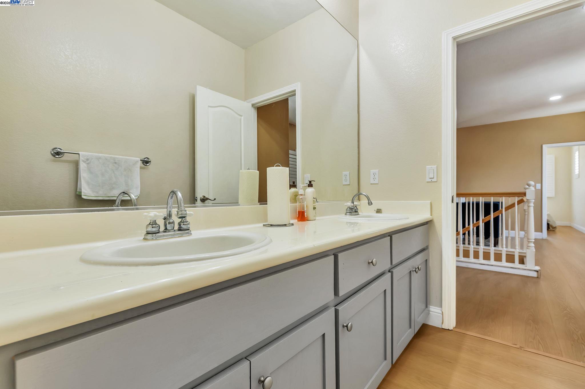 Detail Gallery Image 43 of 49 For 3021 Collingham Ct, Modesto,  CA 95355 - 5 Beds | 3 Baths