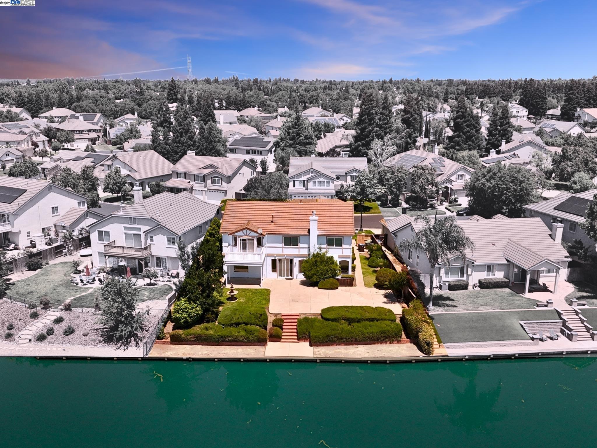 Detail Gallery Image 2 of 53 For 3940 Pine Lake Cir, Stockton,  CA 95219 - 4 Beds | 3 Baths