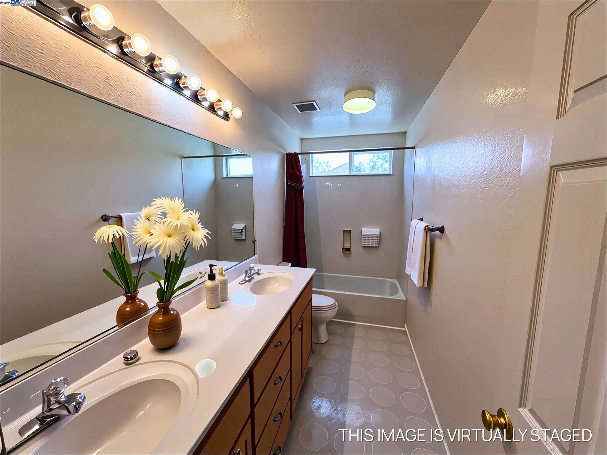 Detail Gallery Image 10 of 53 For 3940 Pine Lake Cir, Stockton,  CA 95219 - 4 Beds | 3 Baths