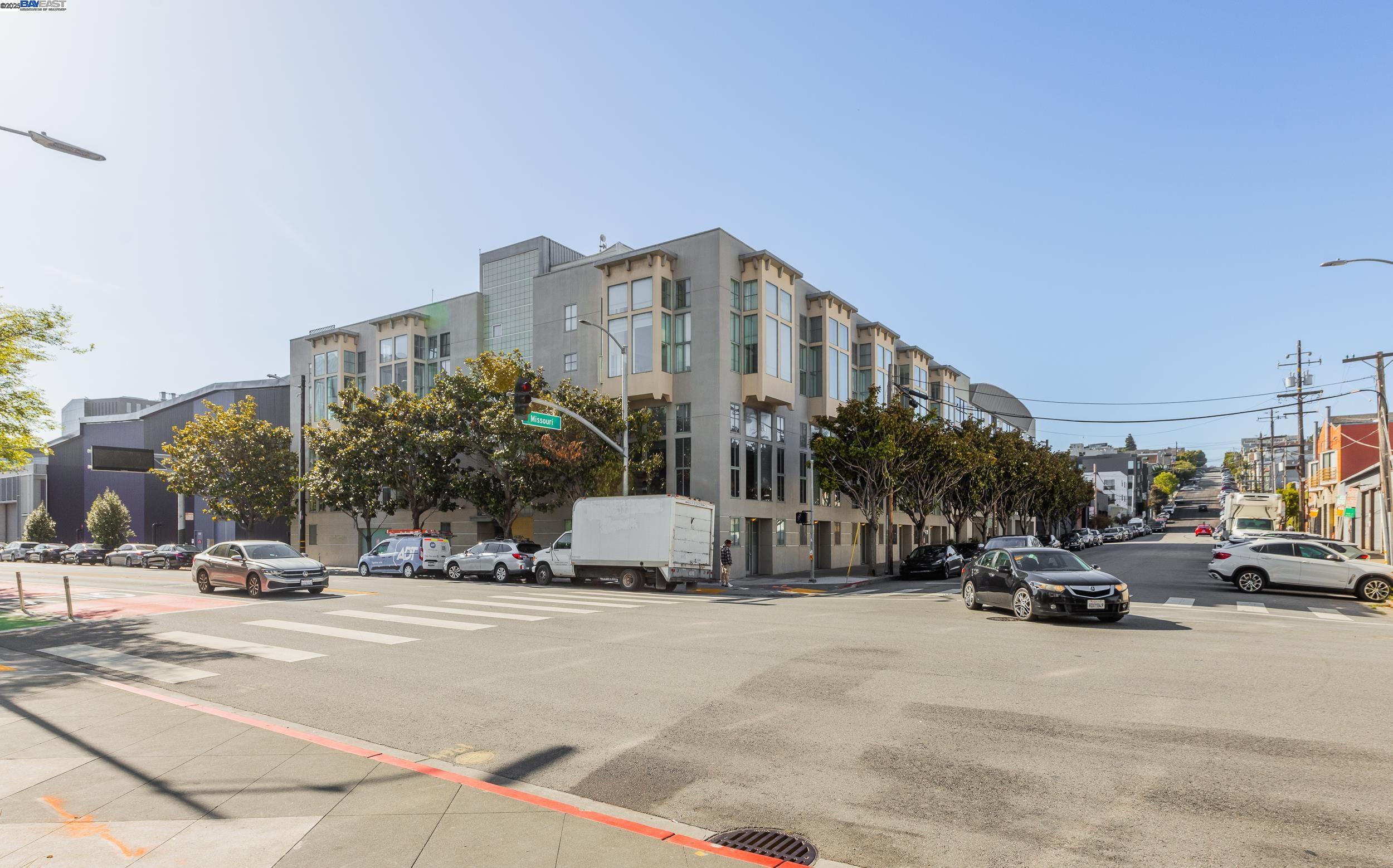 Detail Gallery Image 1 of 1 For 999 16th St #10,  San Francisco,  CA 94107 - 1 Beds | 1/1 Baths