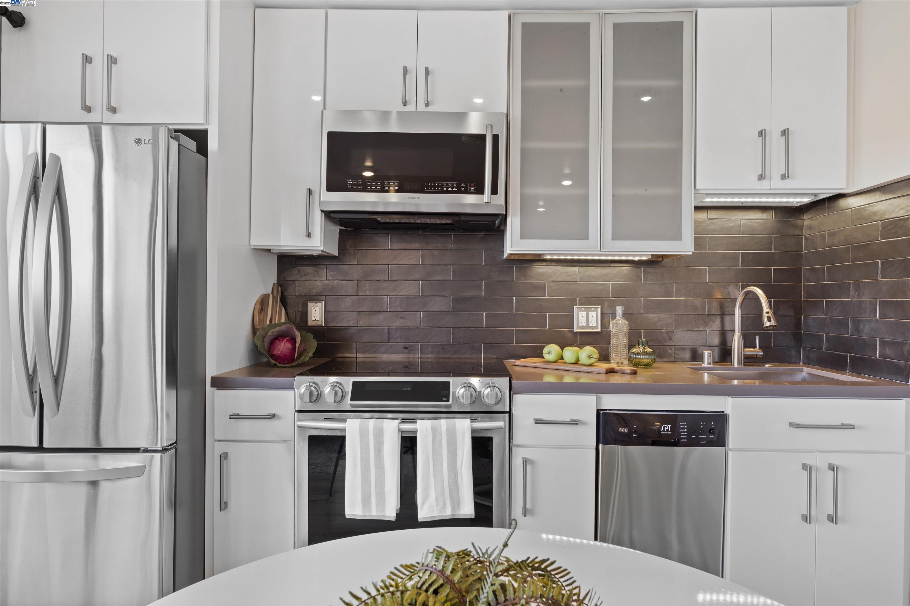 Photo #2: 41099531 Listing 