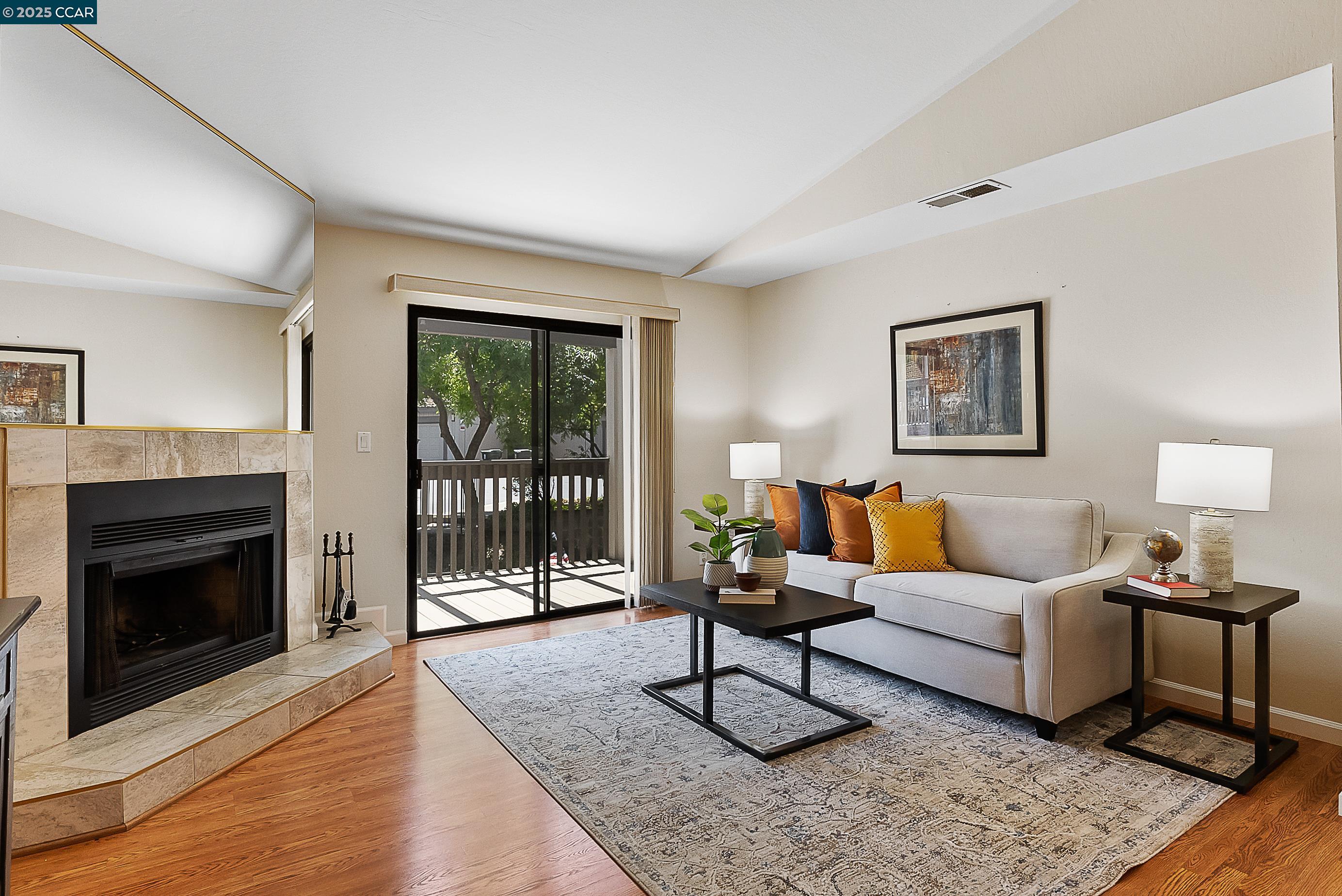 Photo #2: 41099541 Listing 