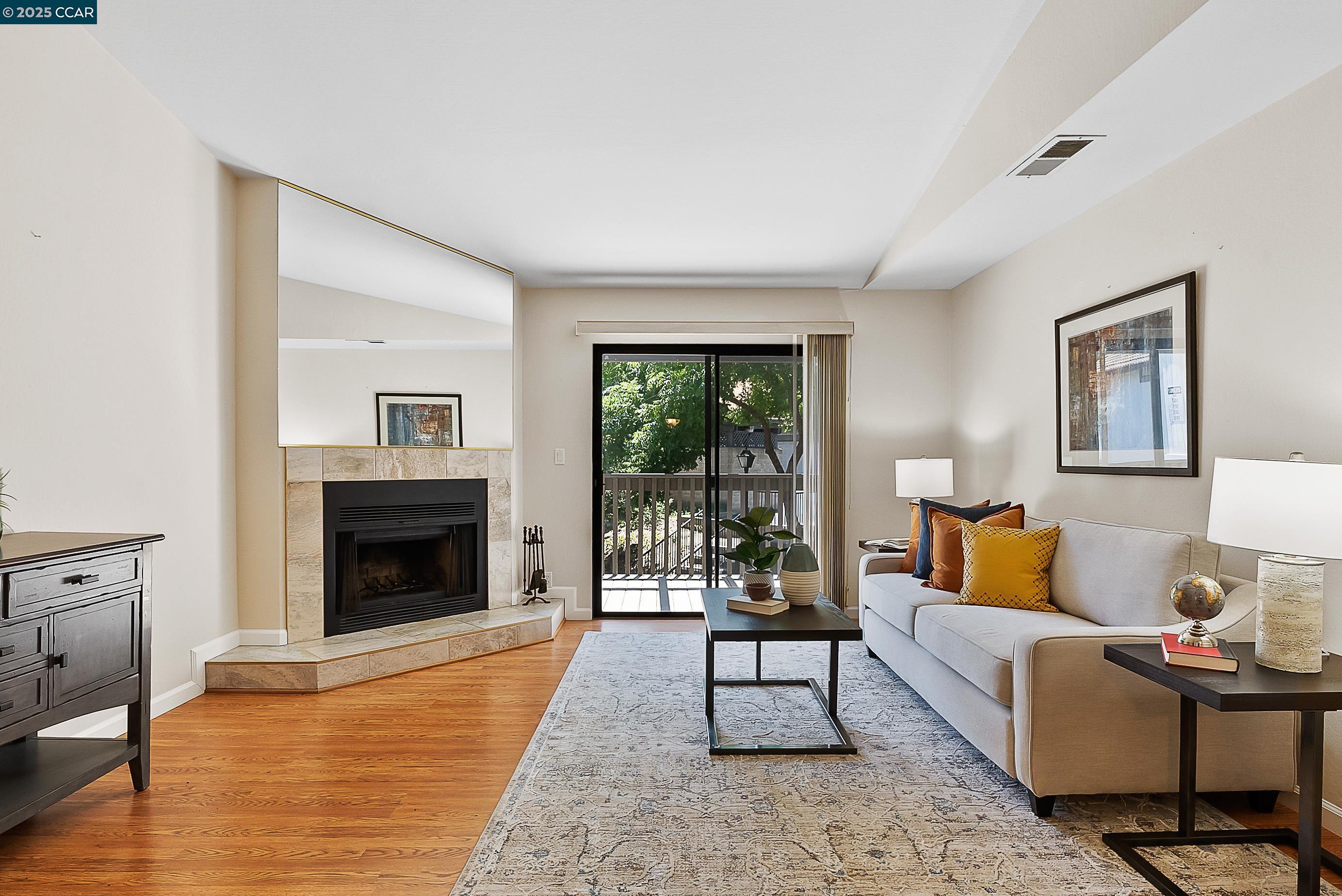 Photo #9: 41099541 Listing: Photo #9
