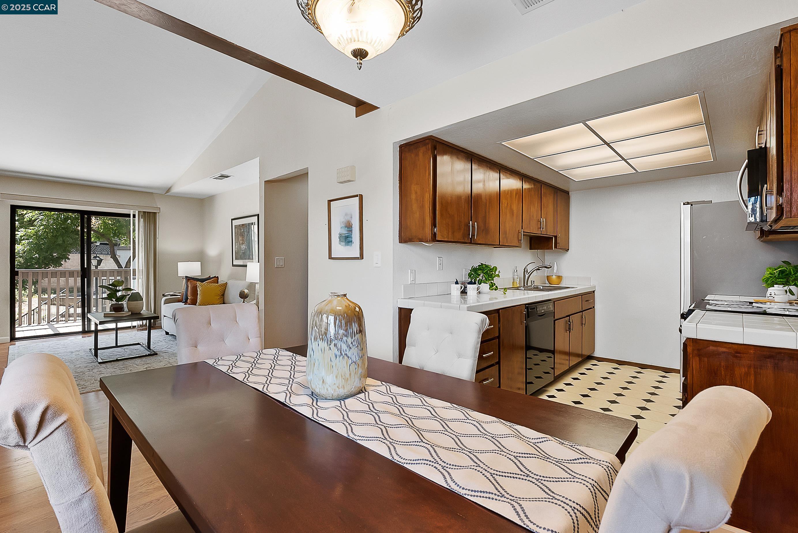 Photo #3: 41099541 Listing 