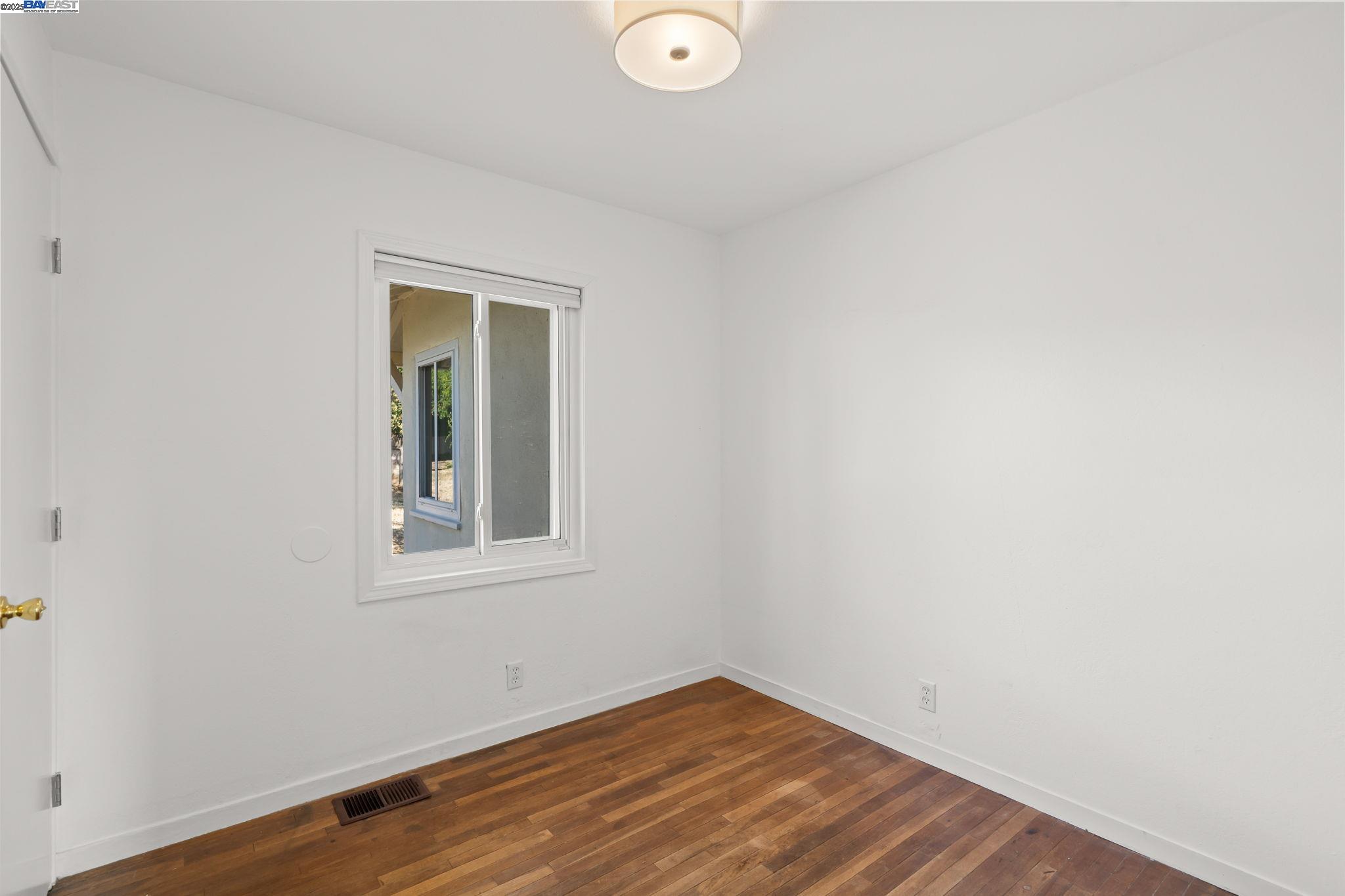 Detail Gallery Image 20 of 30 For 108 Mesa, Vallejo,  CA 94591 - 3 Beds | 1 Baths