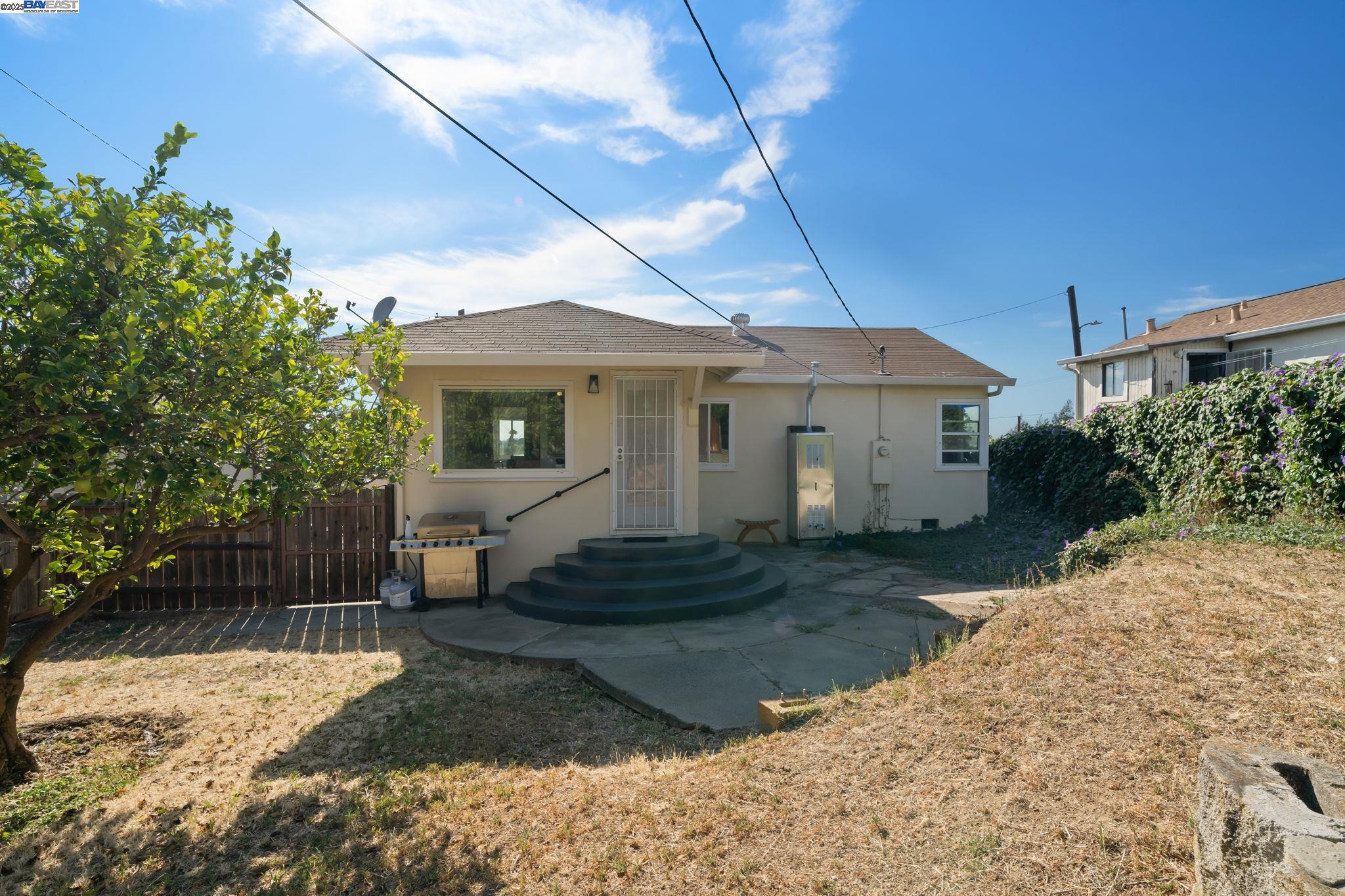 Detail Gallery Image 27 of 30 For 108 Mesa, Vallejo,  CA 94591 - 3 Beds | 1 Baths