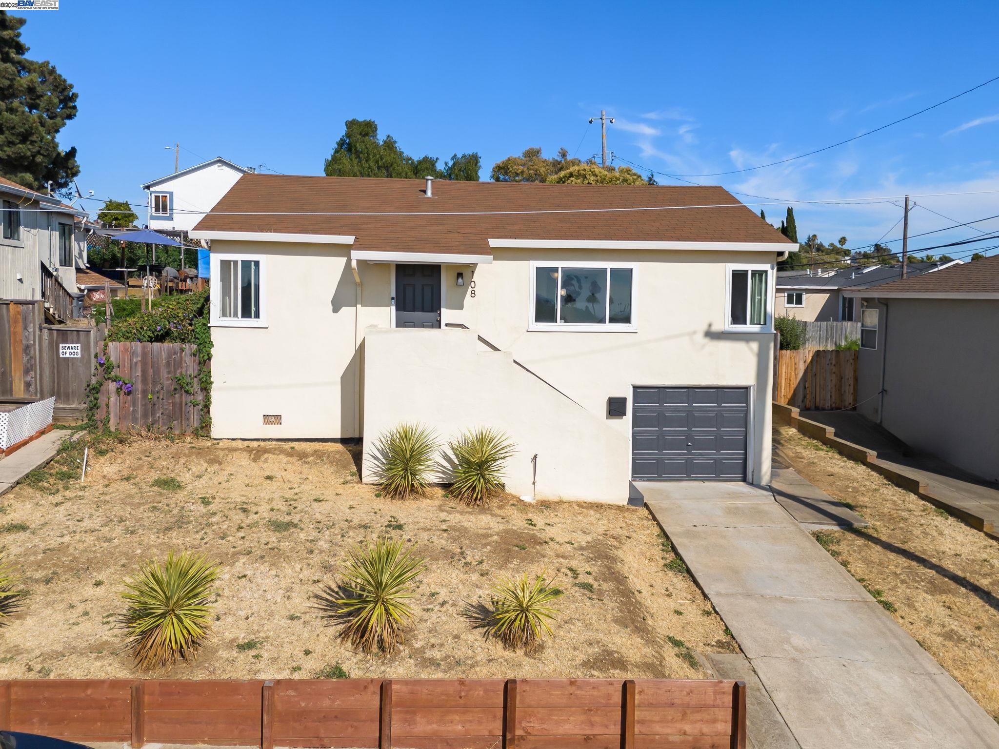 Detail Gallery Image 4 of 30 For 108 Mesa, Vallejo,  CA 94591 - 3 Beds | 1 Baths