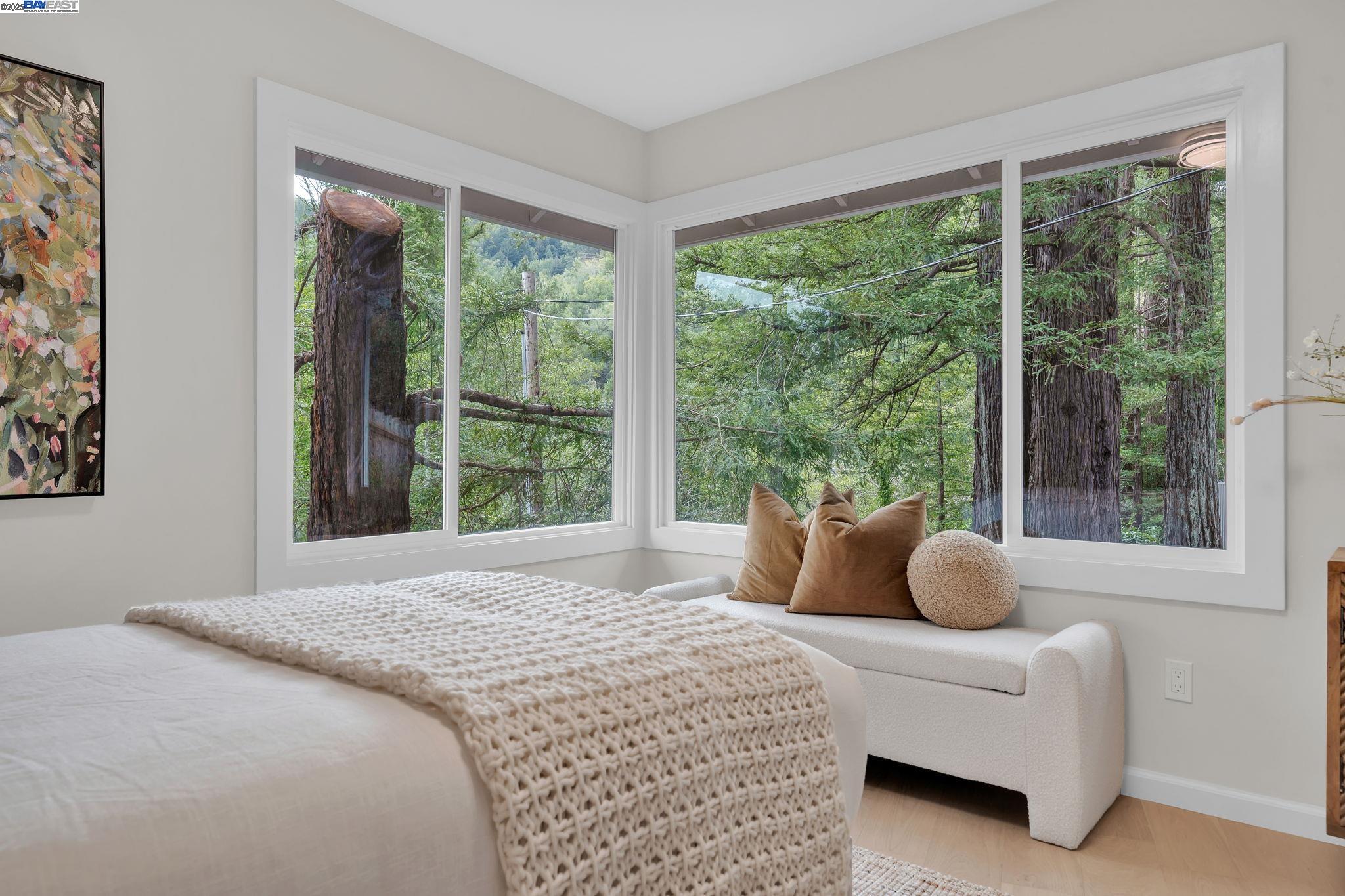 Detail Gallery Image 13 of 21 For 90 Upper Briar Road, Kentfield,  CA 94904 - 4 Beds | 3 Baths