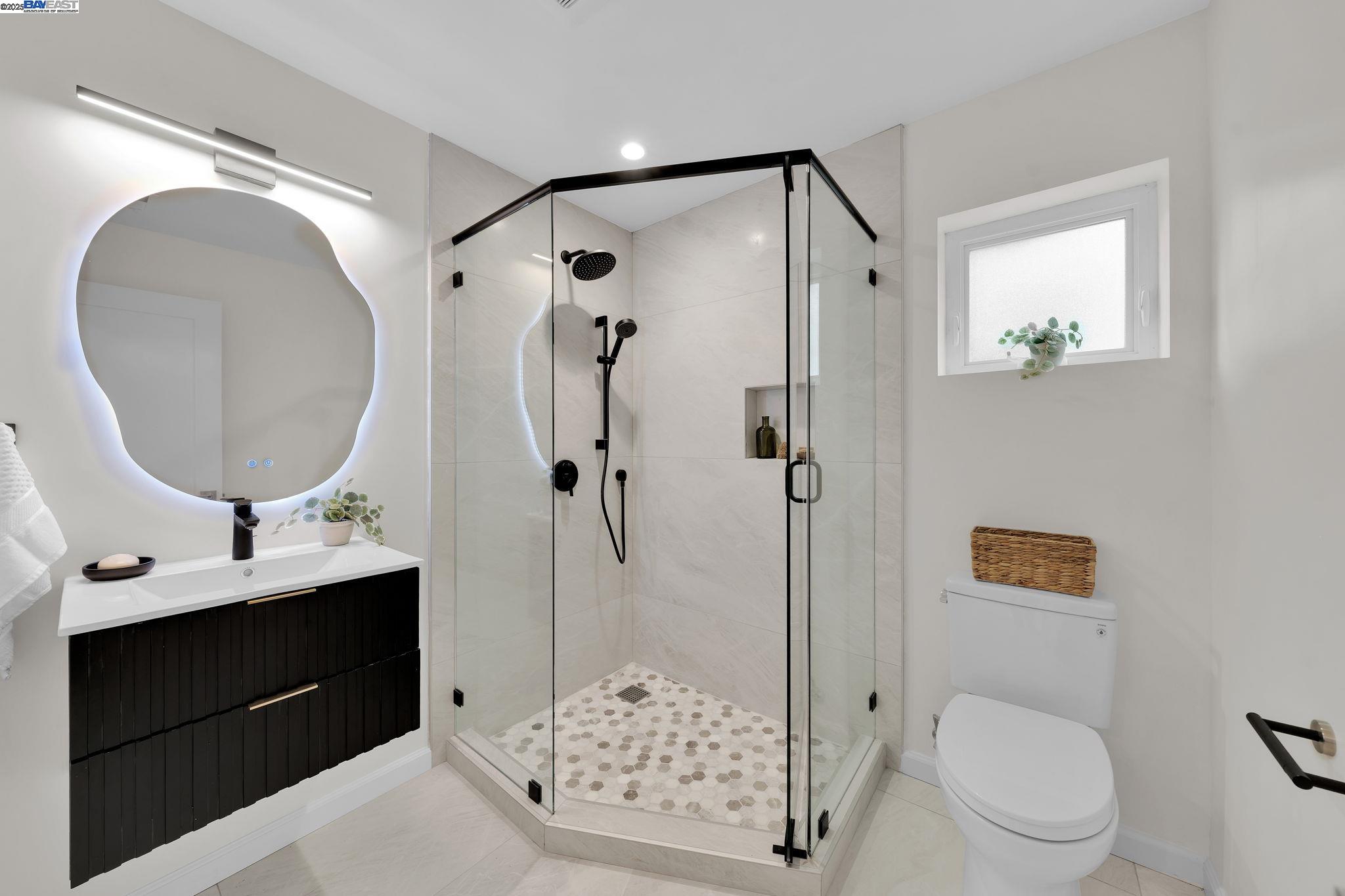 Detail Gallery Image 17 of 21 For 90 Upper Briar Road, Kentfield,  CA 94904 - 4 Beds | 3 Baths