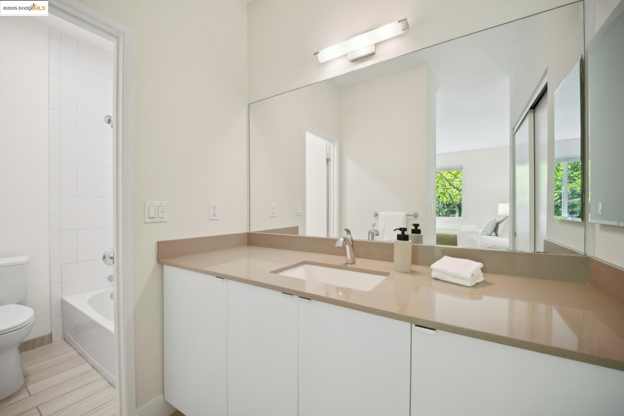 Photo #32: 41099560 Listing: Photo #32