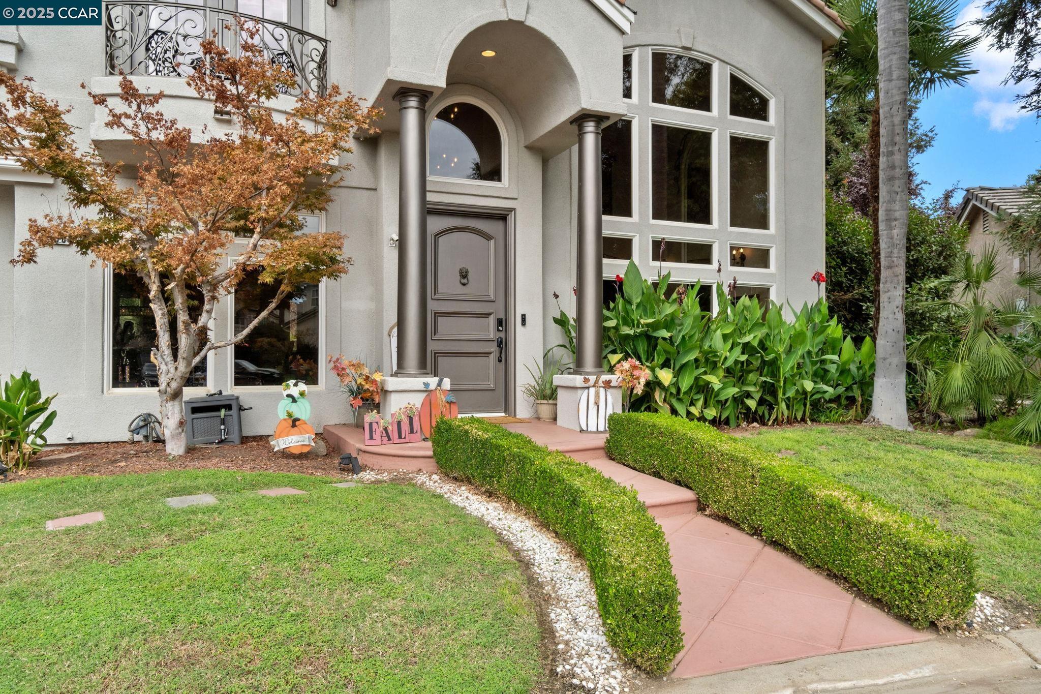 Detail Gallery Image 16 of 60 For 2550 E Jenny Ave, Fresno,  CA 93720 - 4 Beds | 4/1 Baths