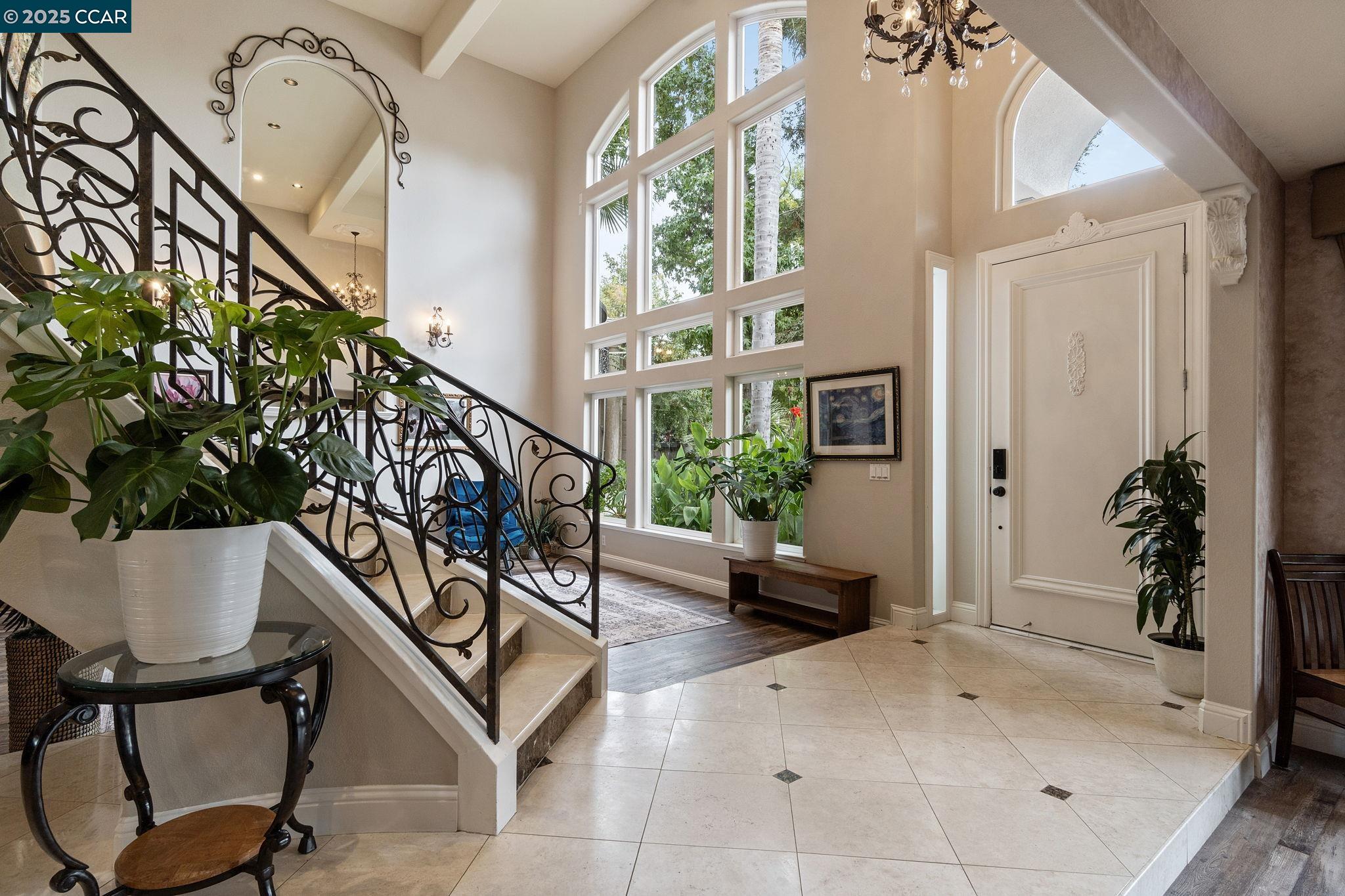 Detail Gallery Image 18 of 60 For 2550 E Jenny Ave, Fresno,  CA 93720 - 4 Beds | 4/1 Baths