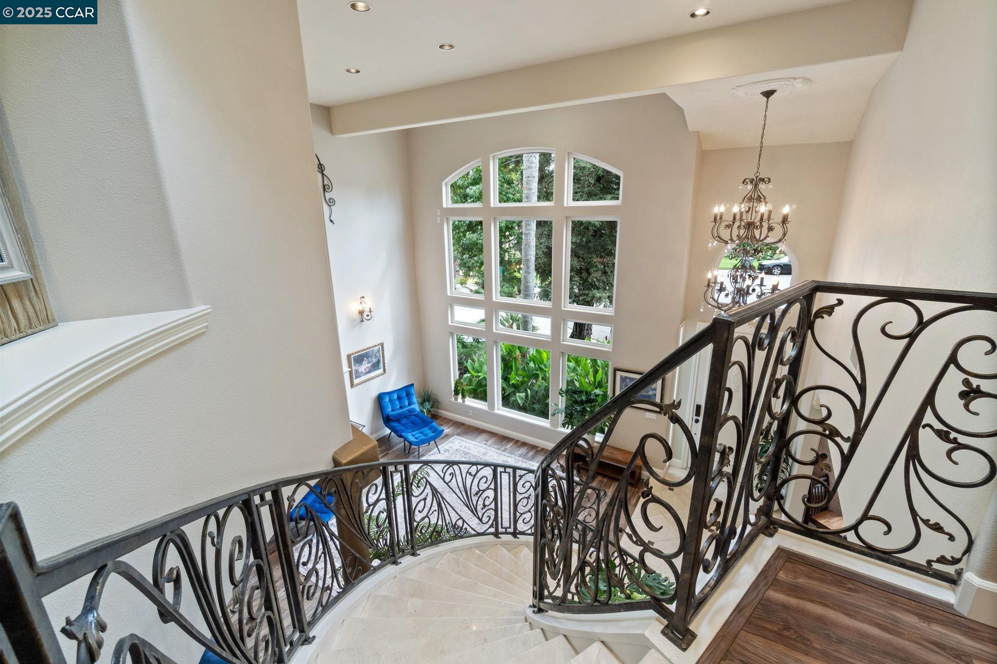 Detail Gallery Image 38 of 60 For 2550 E Jenny Ave, Fresno,  CA 93720 - 4 Beds | 4/1 Baths