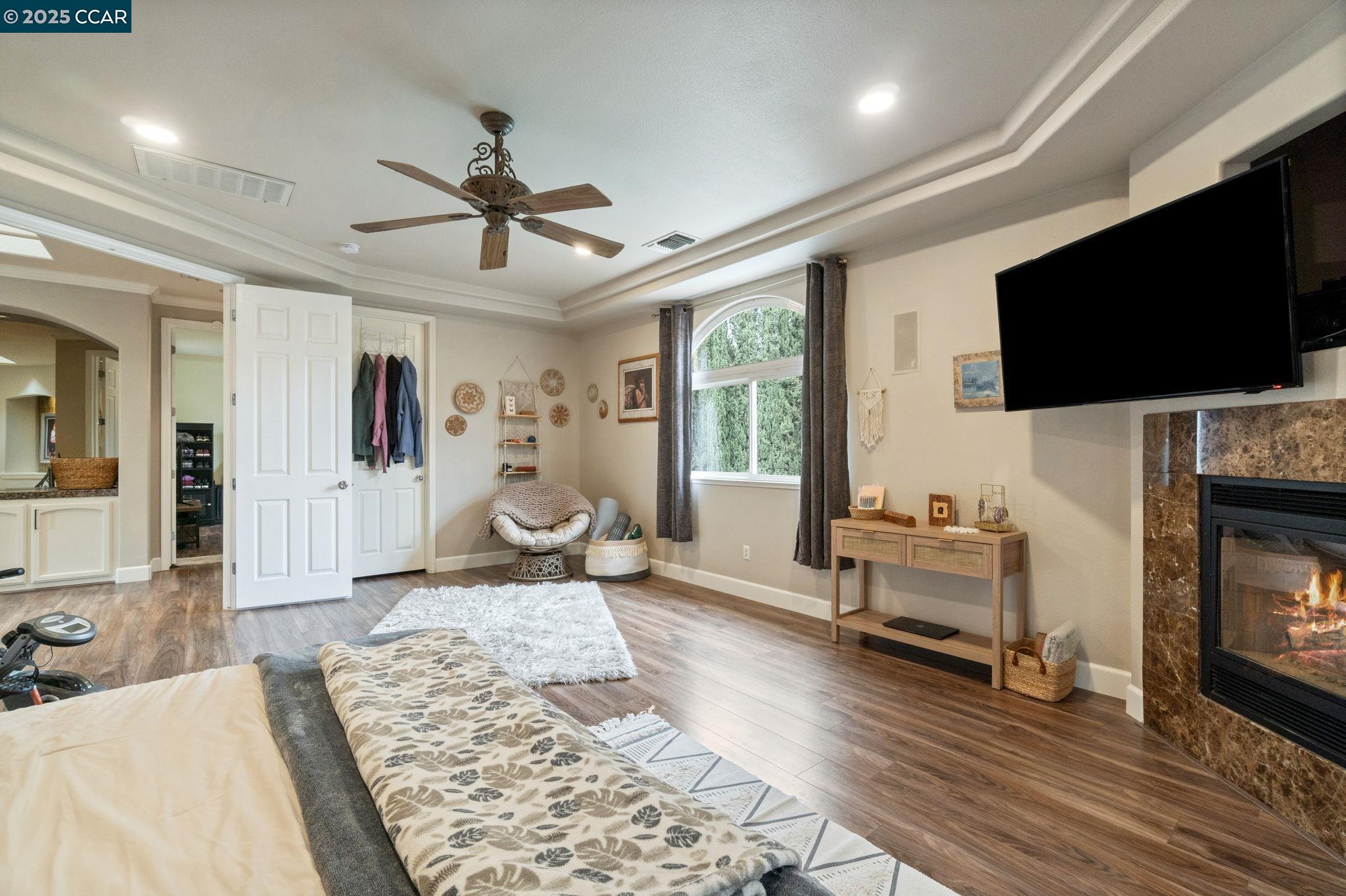 Detail Gallery Image 51 of 60 For 2550 E Jenny Ave, Fresno,  CA 93720 - 4 Beds | 4/1 Baths
