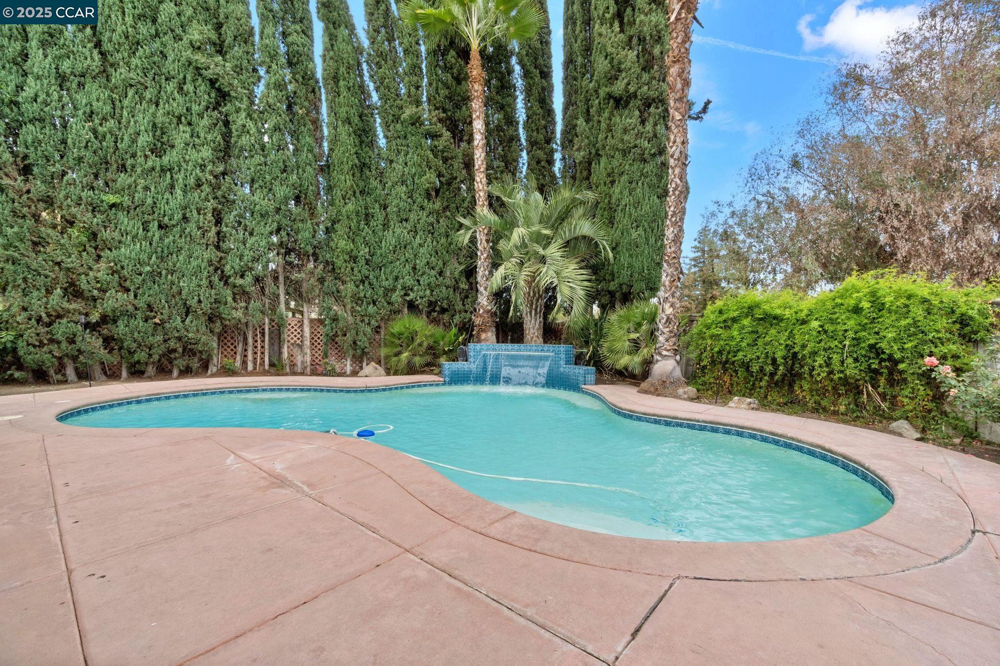 Detail Gallery Image 58 of 60 For 2550 E Jenny Ave, Fresno,  CA 93720 - 4 Beds | 4/1 Baths
