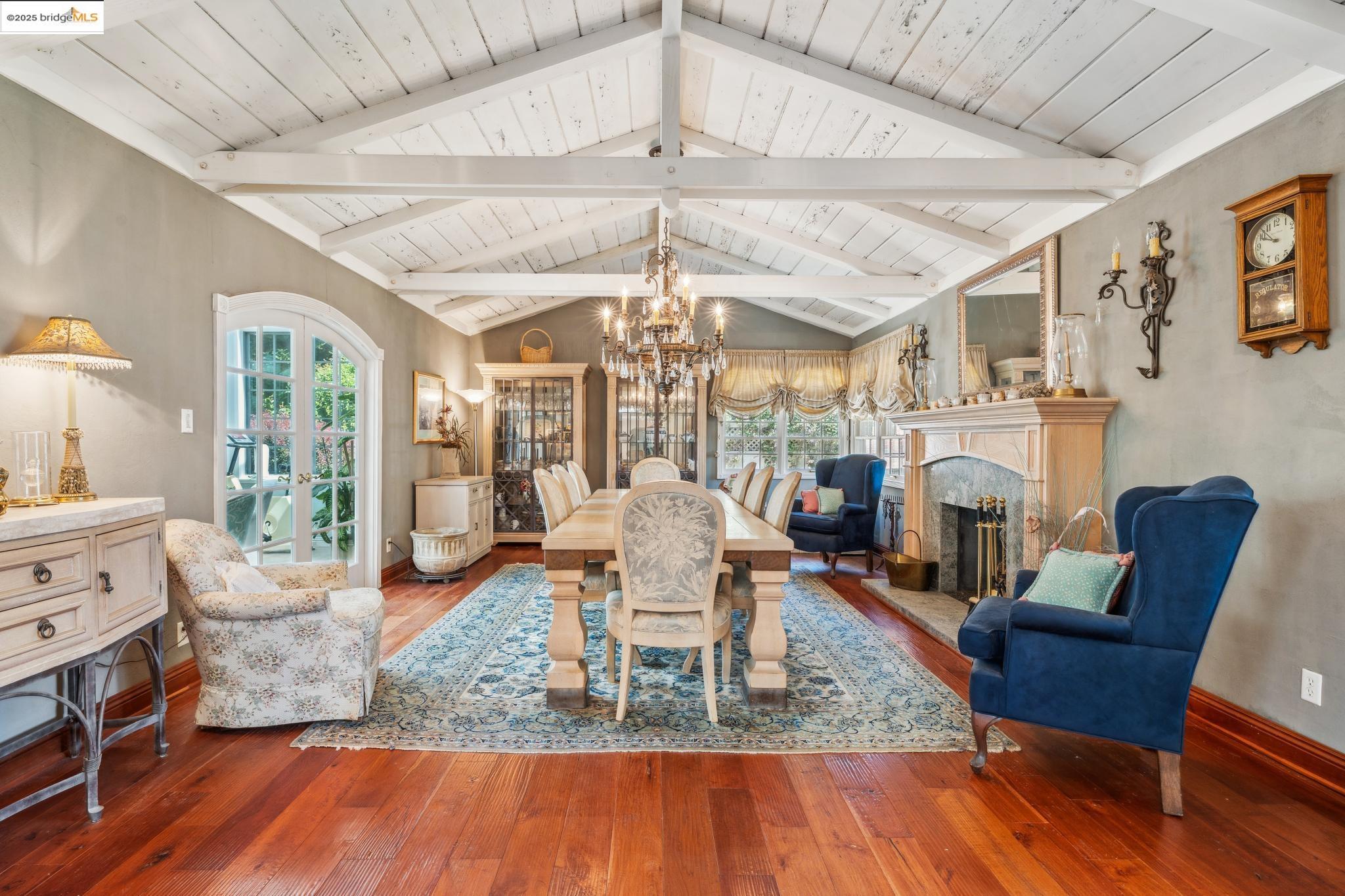 Detail Gallery Image 11 of 26 For 14 El Camino Moraga, Orinda,  CA 94563 - 3 Beds | 2 Baths