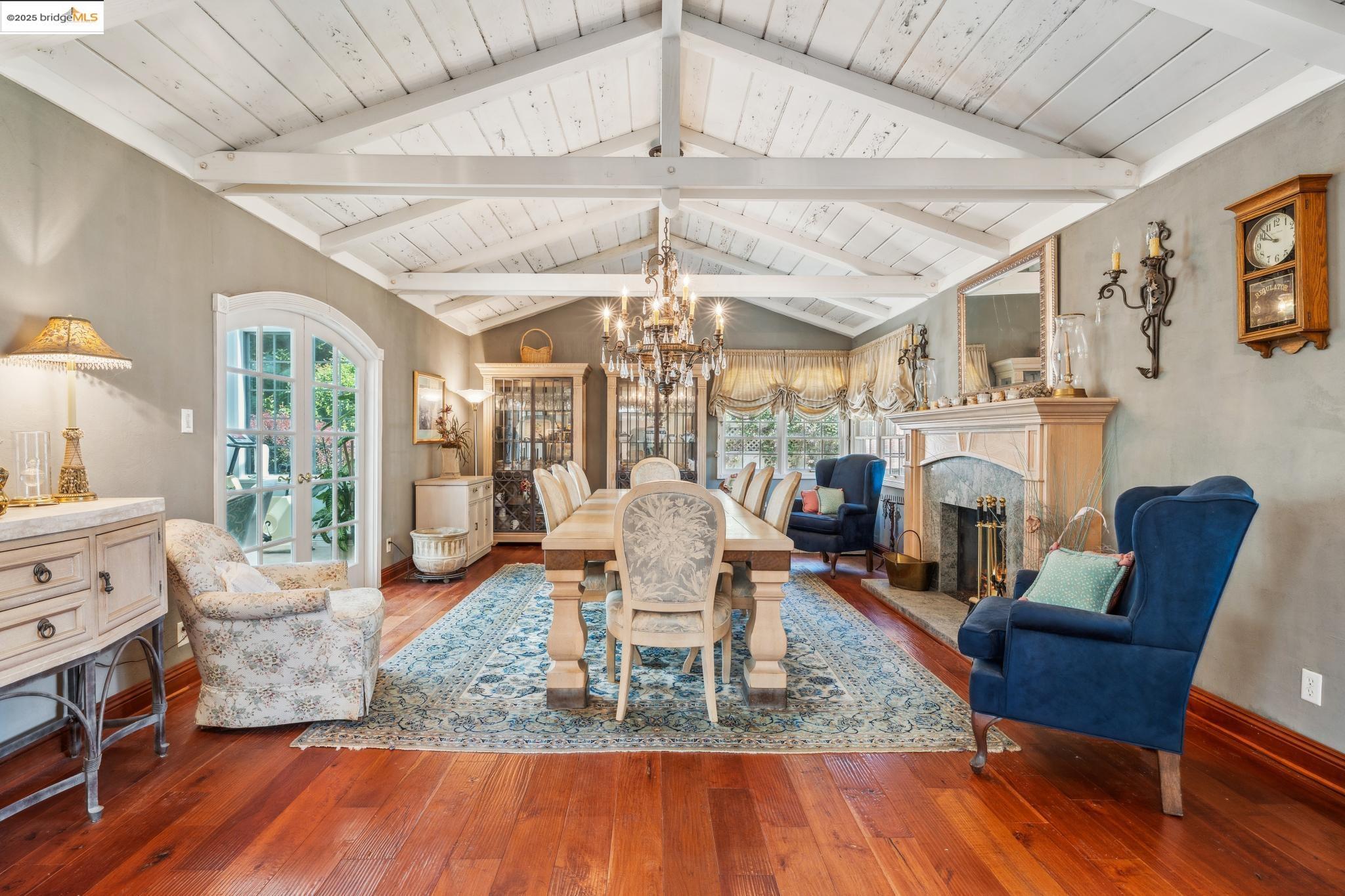 Detail Gallery Image 10 of 26 For 14 El Camino Moraga, Orinda,  CA 94563 - 3 Beds | 2 Baths
