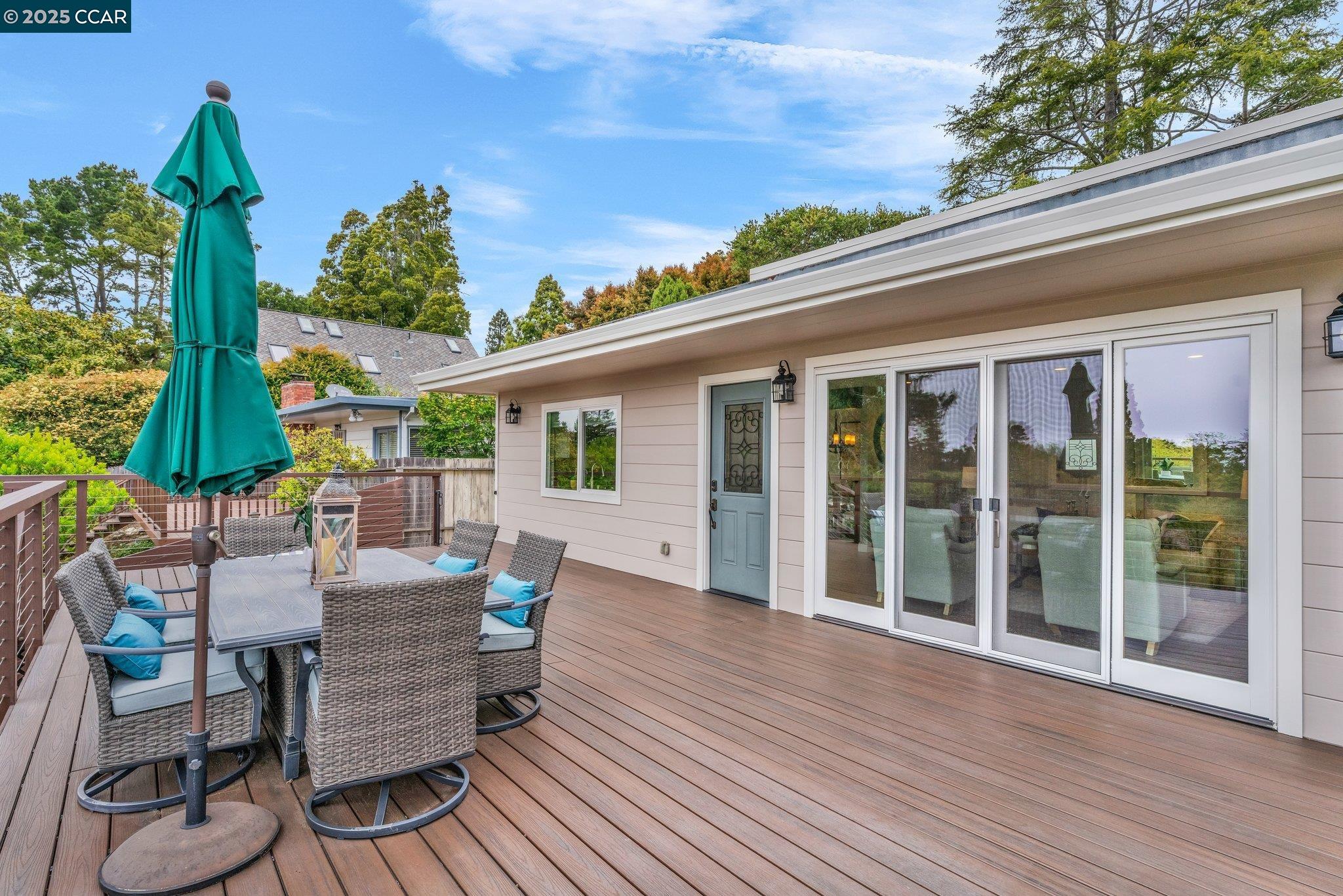 Detail Gallery Image 25 of 40 For 83 Arlington Ave., Kensington,  CA 94707 - 4 Beds | 2 Baths