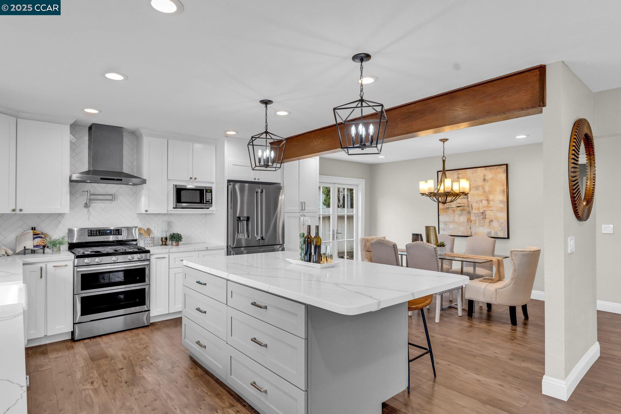 Detail Gallery Image 6 of 40 For 83 Arlington Ave., Kensington,  CA 94707 - 4 Beds | 2 Baths