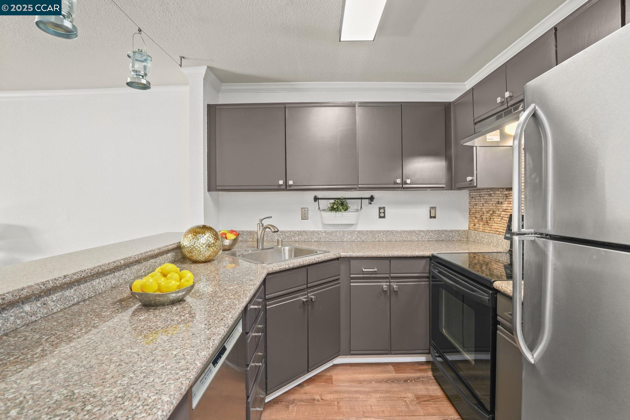 Photo #12: 41099601 Listing: Photo #12
