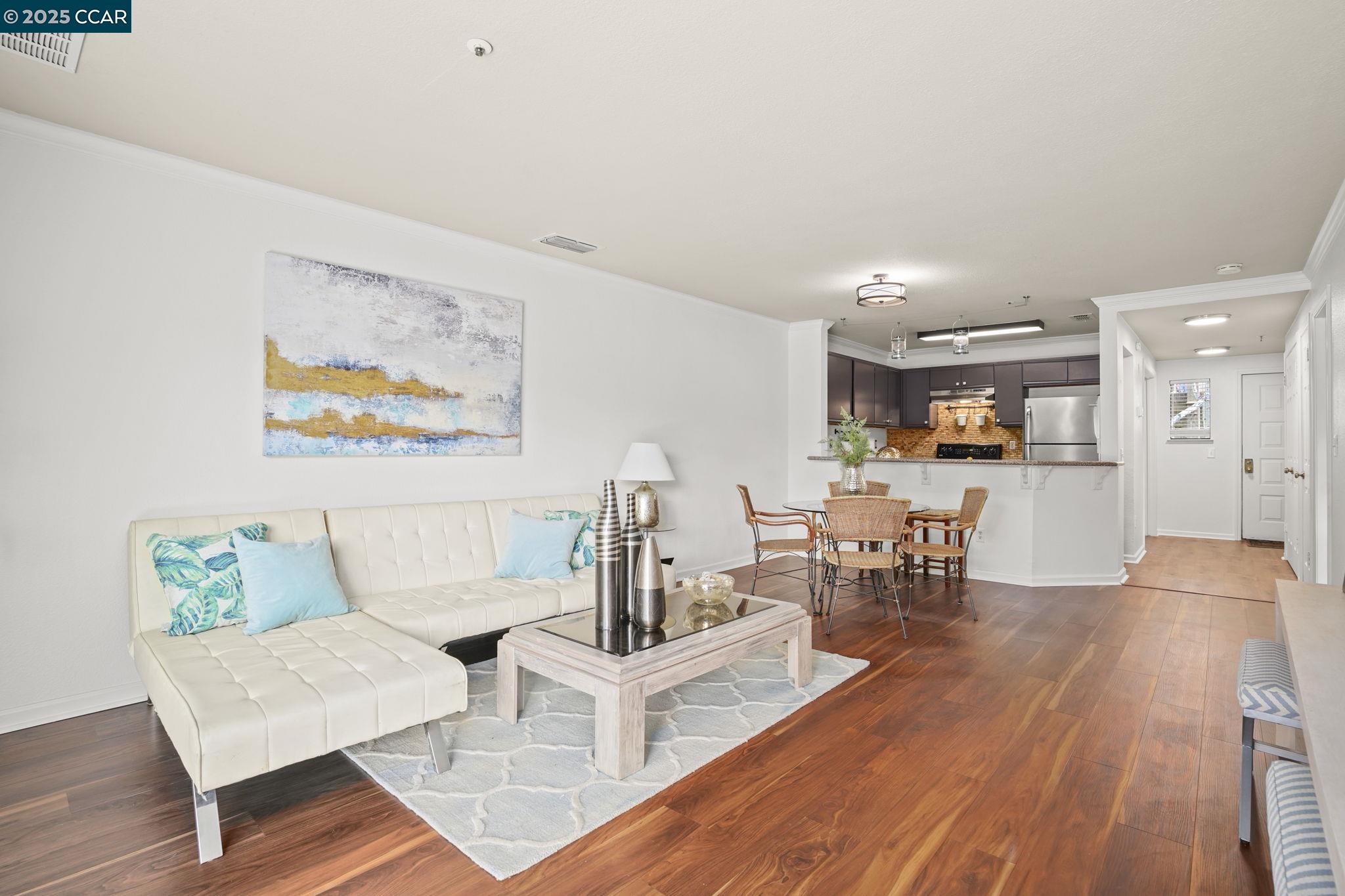 Photo #7: 41099601 Listing: Photo #7
