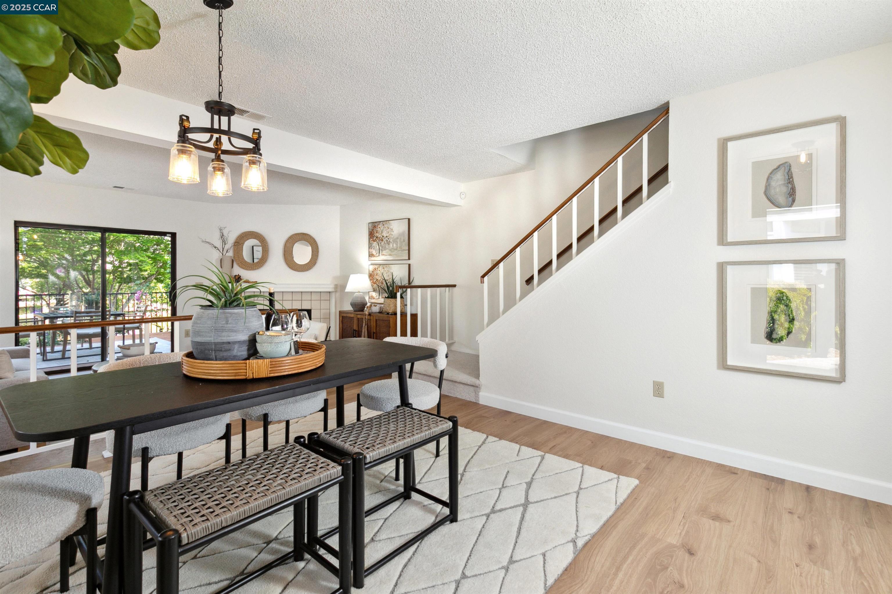 Detail Gallery Image 14 of 41 For 23 Shepardson Ln, Alameda,  CA 94502 - 2 Beds | 2/1 Baths