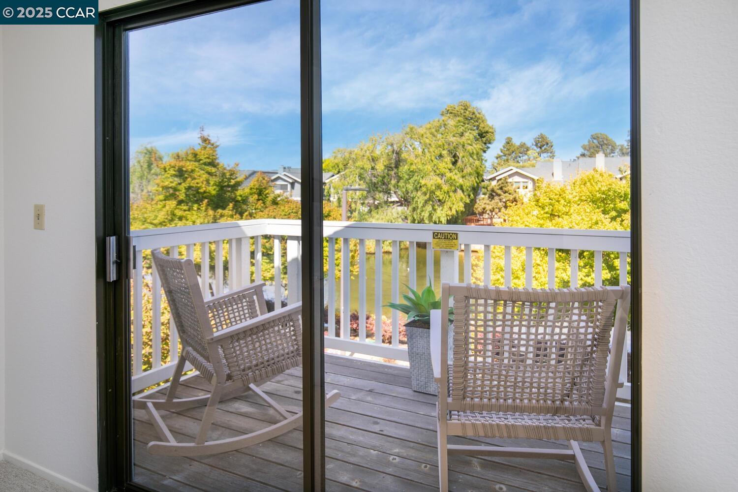 Detail Gallery Image 21 of 41 For 23 Shepardson Ln, Alameda,  CA 94502 - 2 Beds | 2/1 Baths