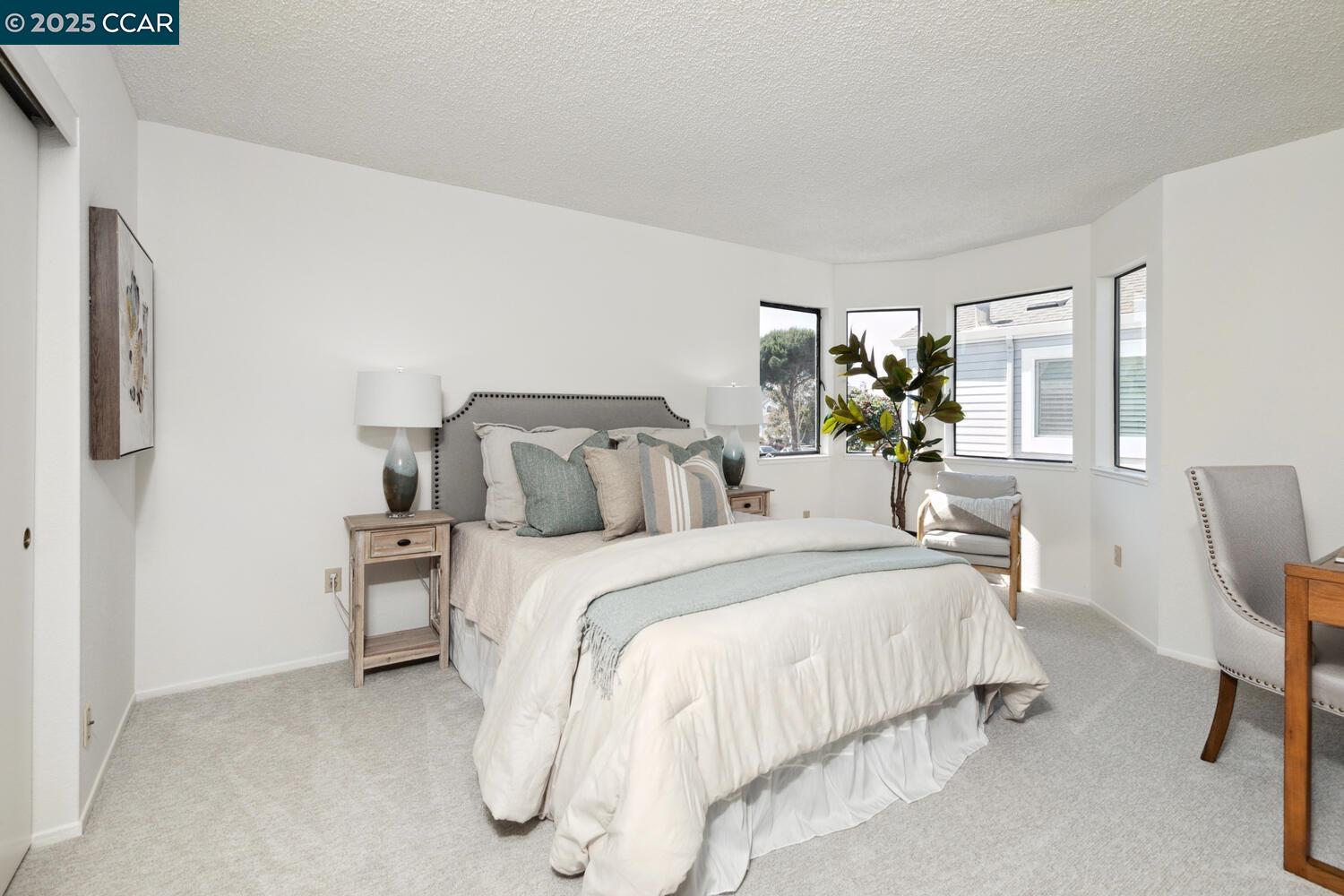 Detail Gallery Image 22 of 41 For 23 Shepardson Ln, Alameda,  CA 94502 - 2 Beds | 2/1 Baths