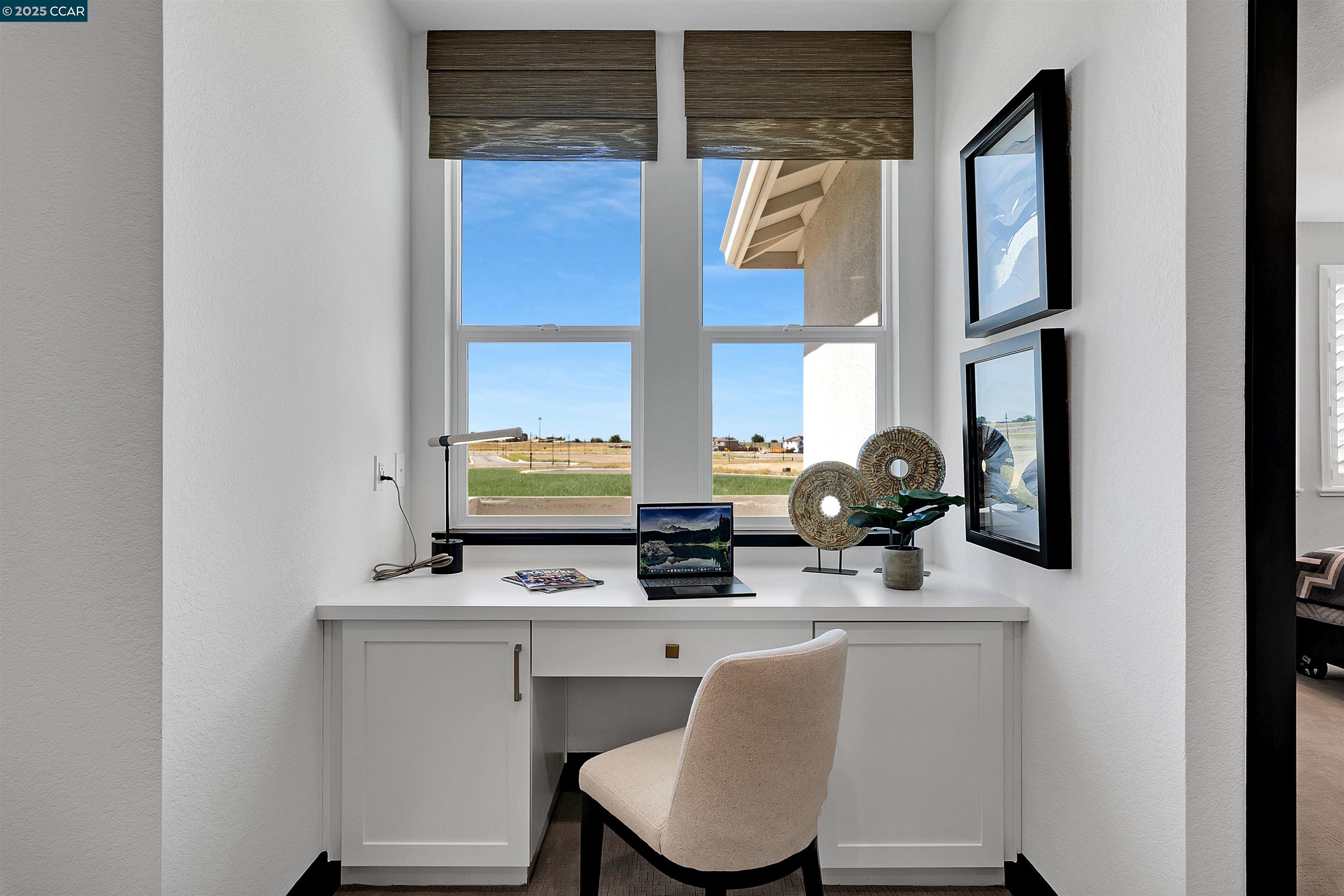 Detail Gallery Image 17 of 19 For 16177 Poulson Court, Lathrop,  CA 95330 - 5 Beds | 4/1 Baths