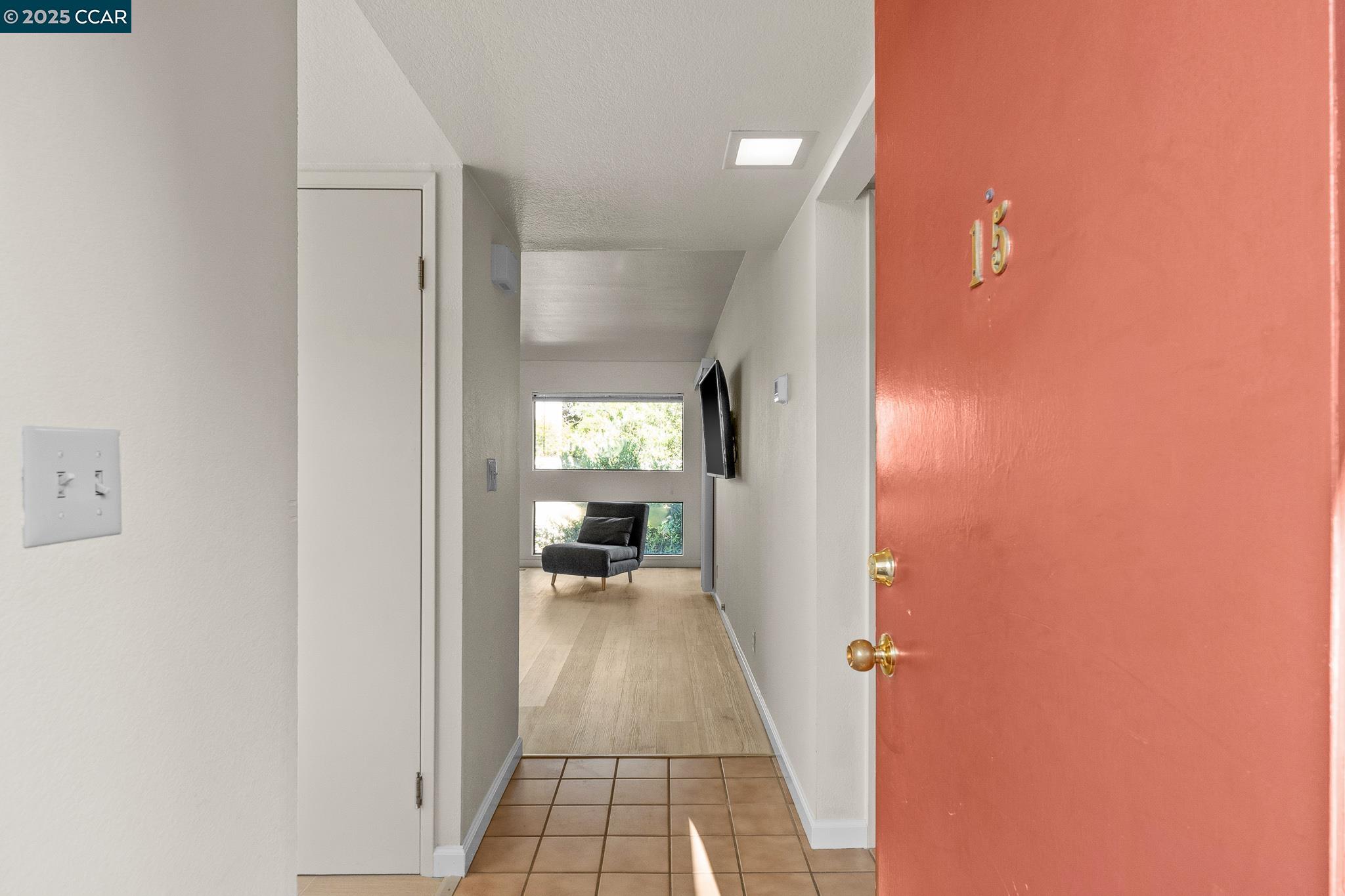 Photo #2: 41099607 Listing 