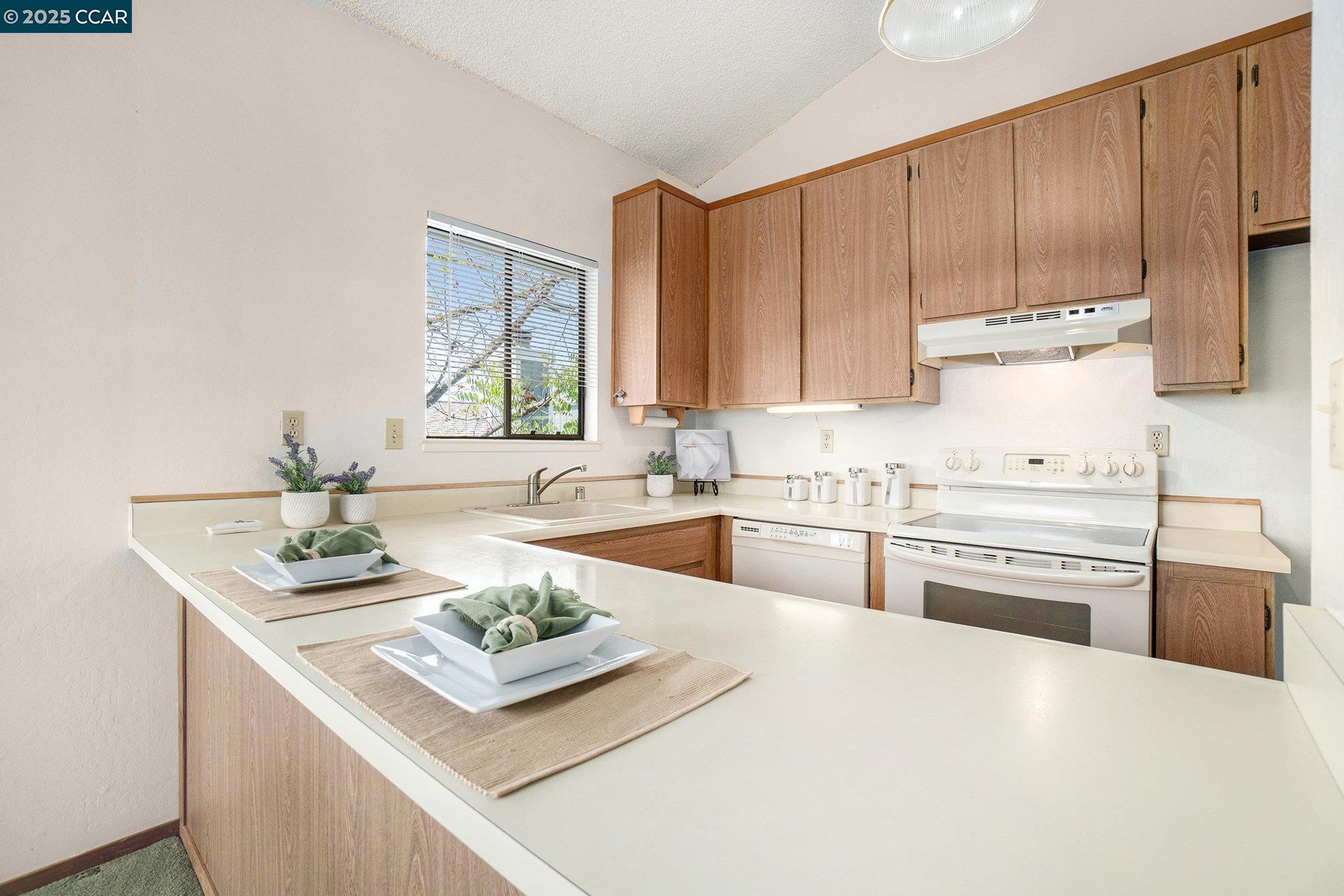 Photo #7: 41099608 Listing: Photo #7