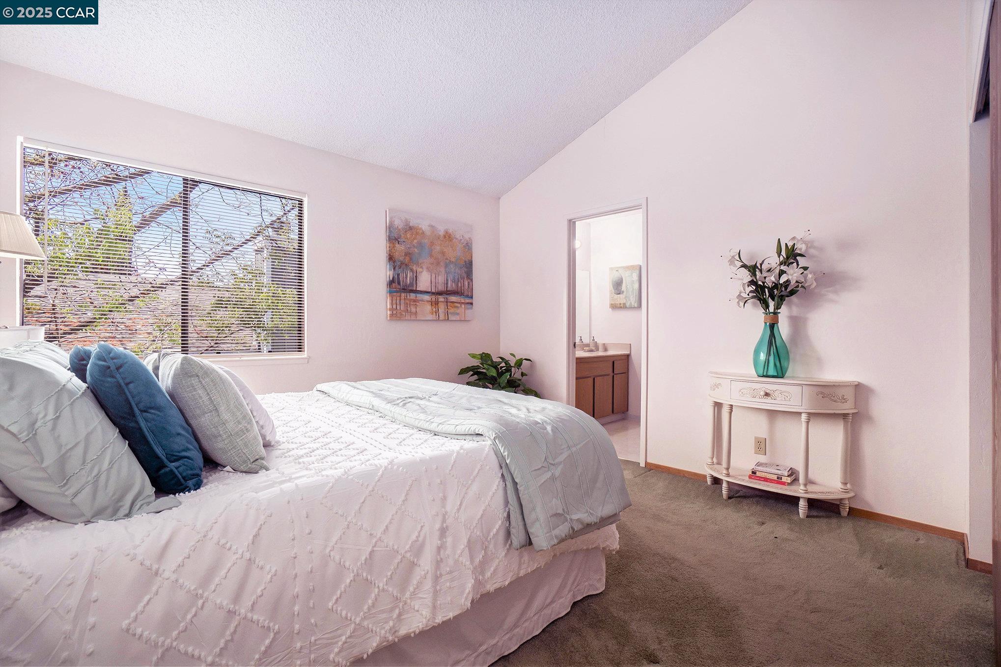 Photo #9: 41099608 Listing: Photo #9
