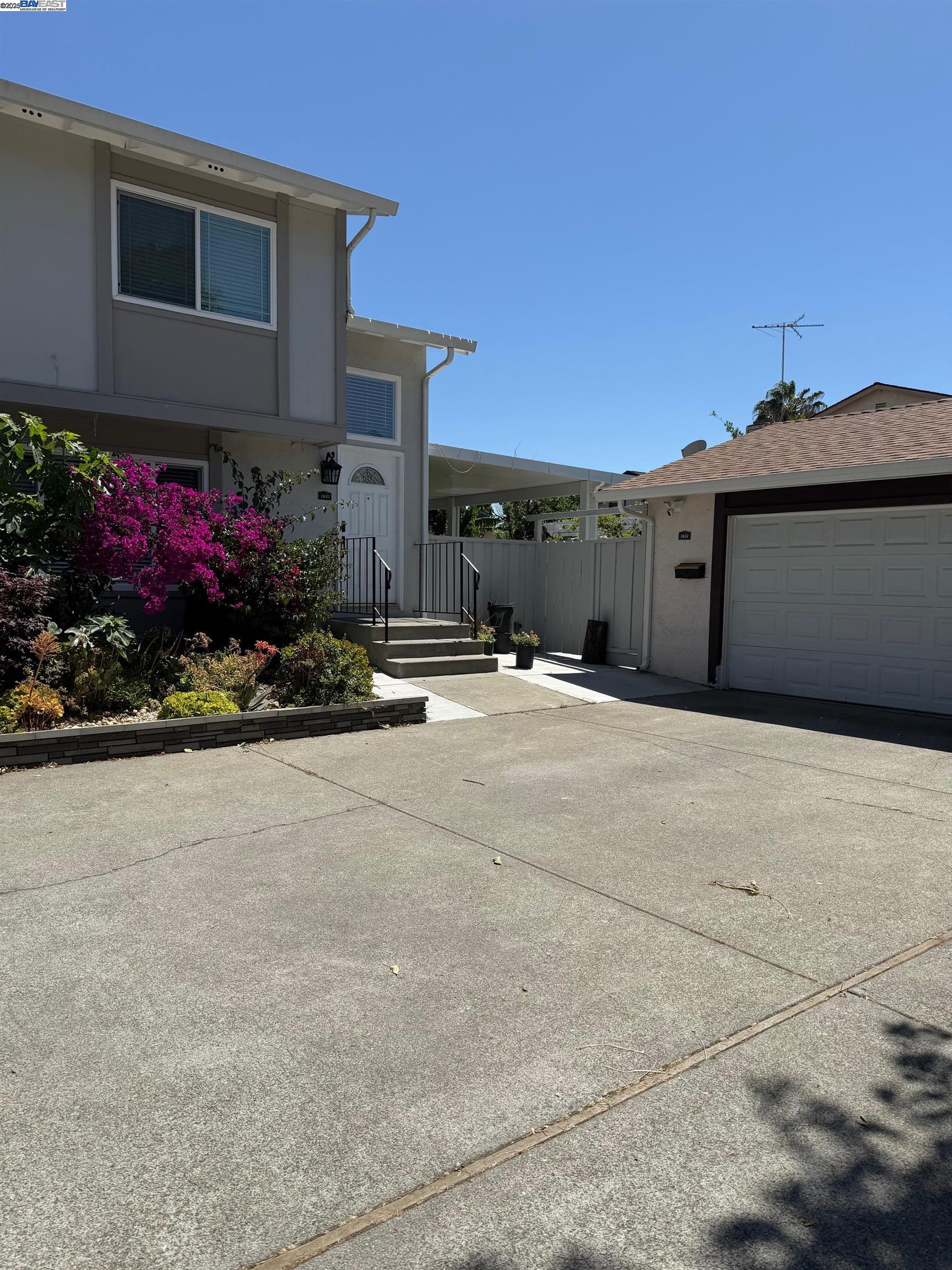 Detail Gallery Image 2 of 30 For 2652 Autumnvale Dr, San Jose,  CA 95132 - 3 Beds | 1/1 Baths