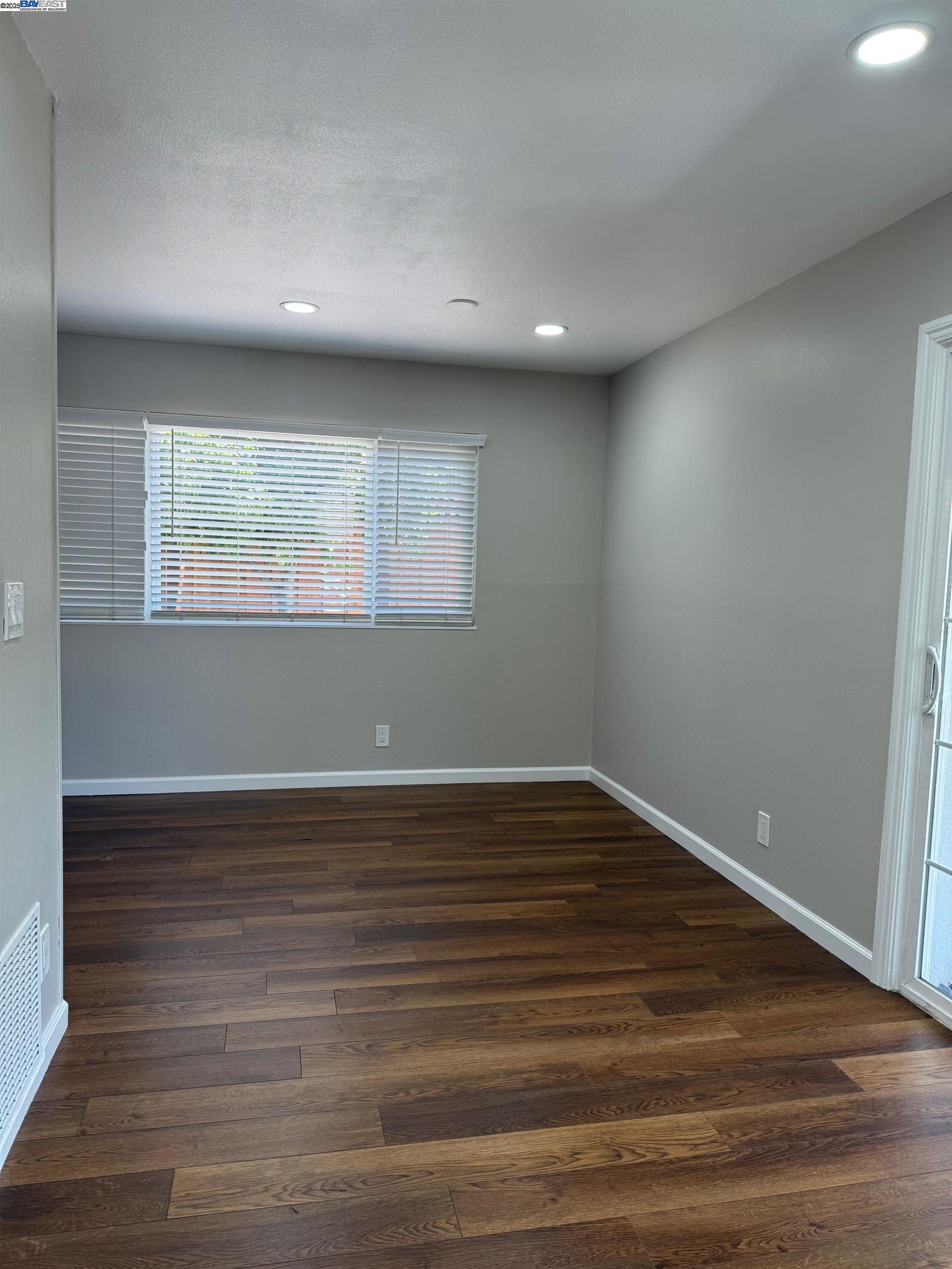 Detail Gallery Image 13 of 30 For 2652 Autumnvale Dr, San Jose,  CA 95132 - 3 Beds | 1/1 Baths