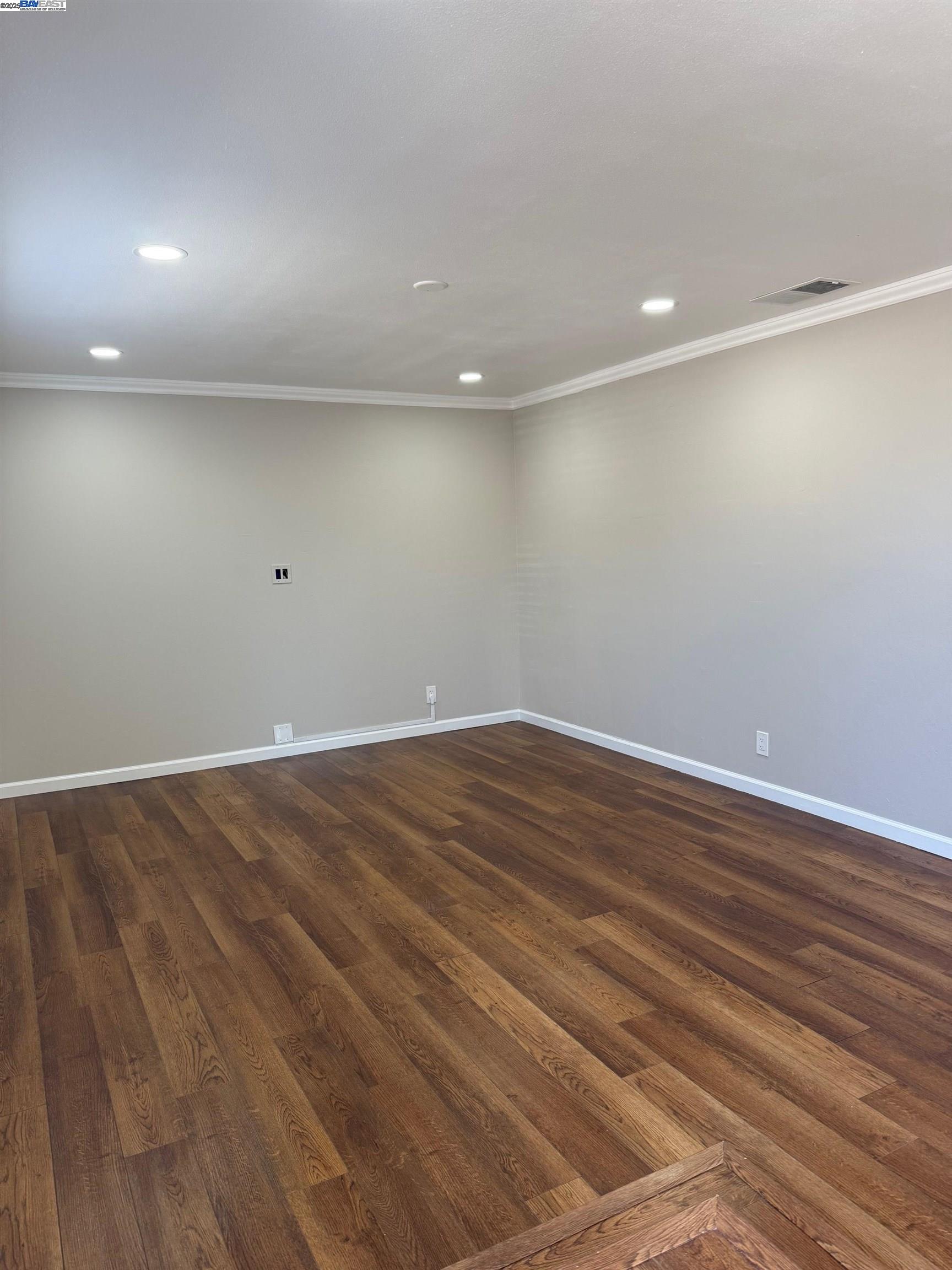 Detail Gallery Image 5 of 30 For 2652 Autumnvale Dr, San Jose,  CA 95132 - 3 Beds | 1/1 Baths