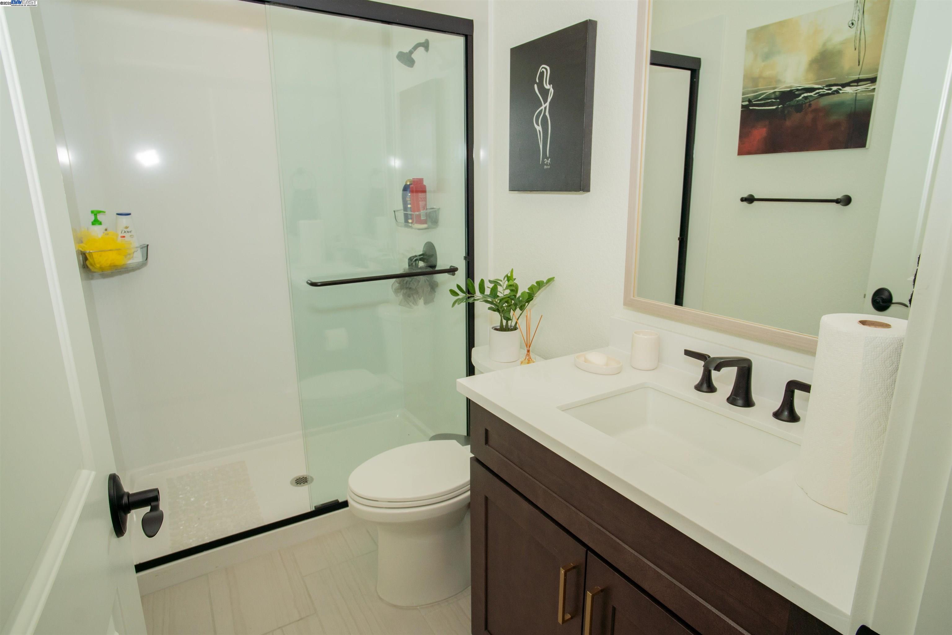 Detail Gallery Image 26 of 39 For 15991 Duggar Dr, Lathrop,  CA 95330 - 5 Beds | 4/1 Baths