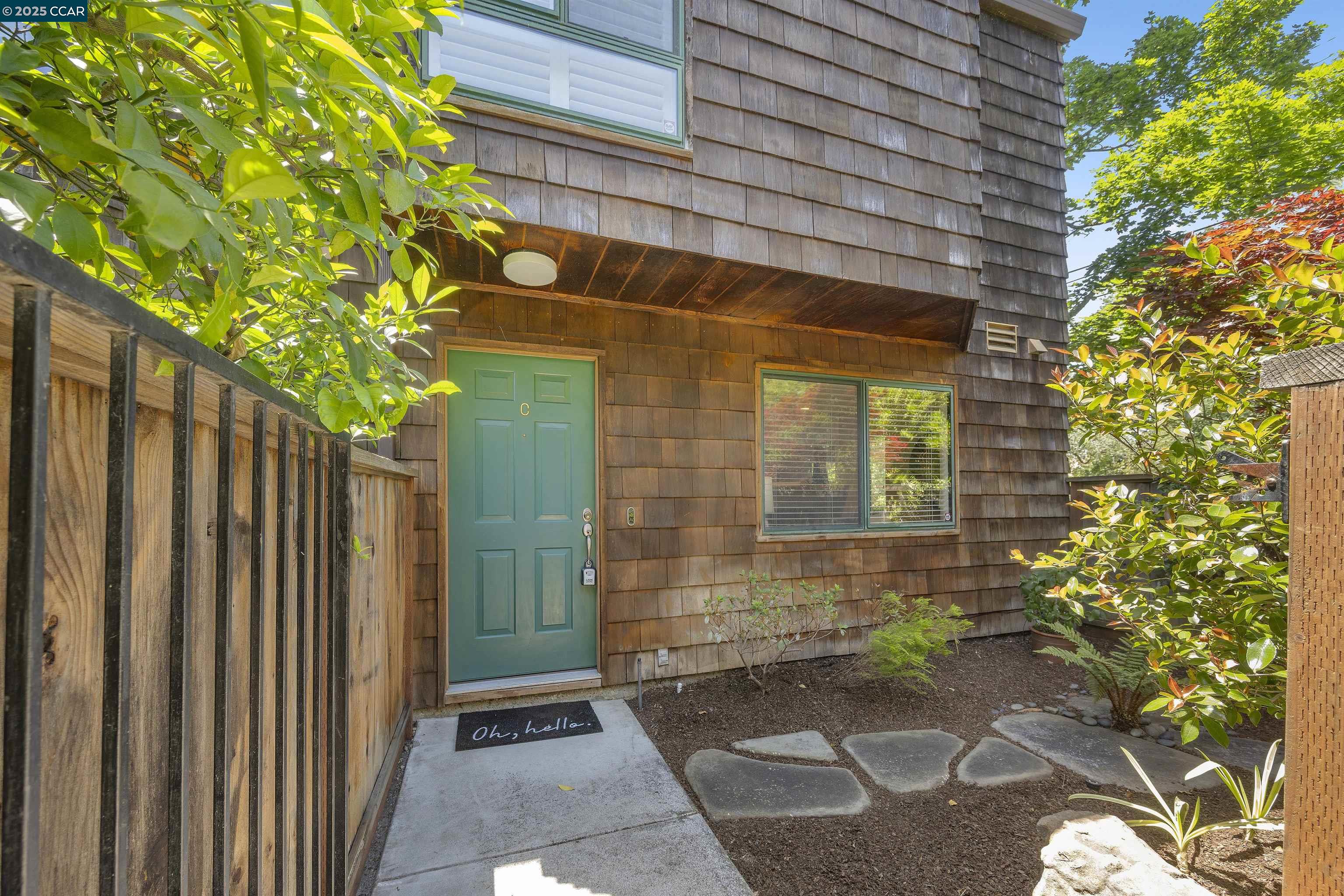More Details about MLS # 41099625 : 2340 WESTCLIFFE LN # C