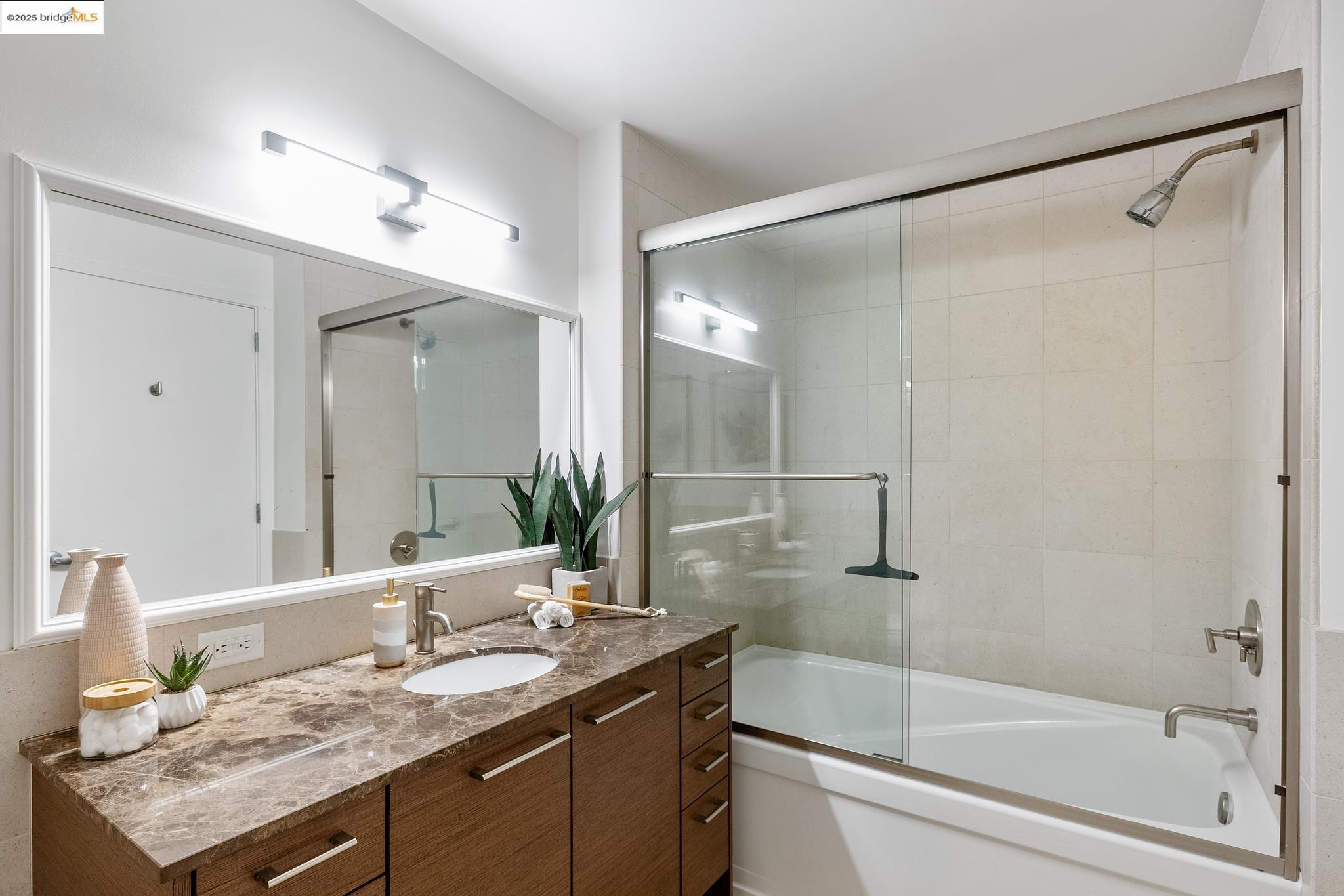 Detail Gallery Image 17 of 41 For 333 Main 7b,  San Francisco,  CA 94105 - 2 Beds | 2 Baths