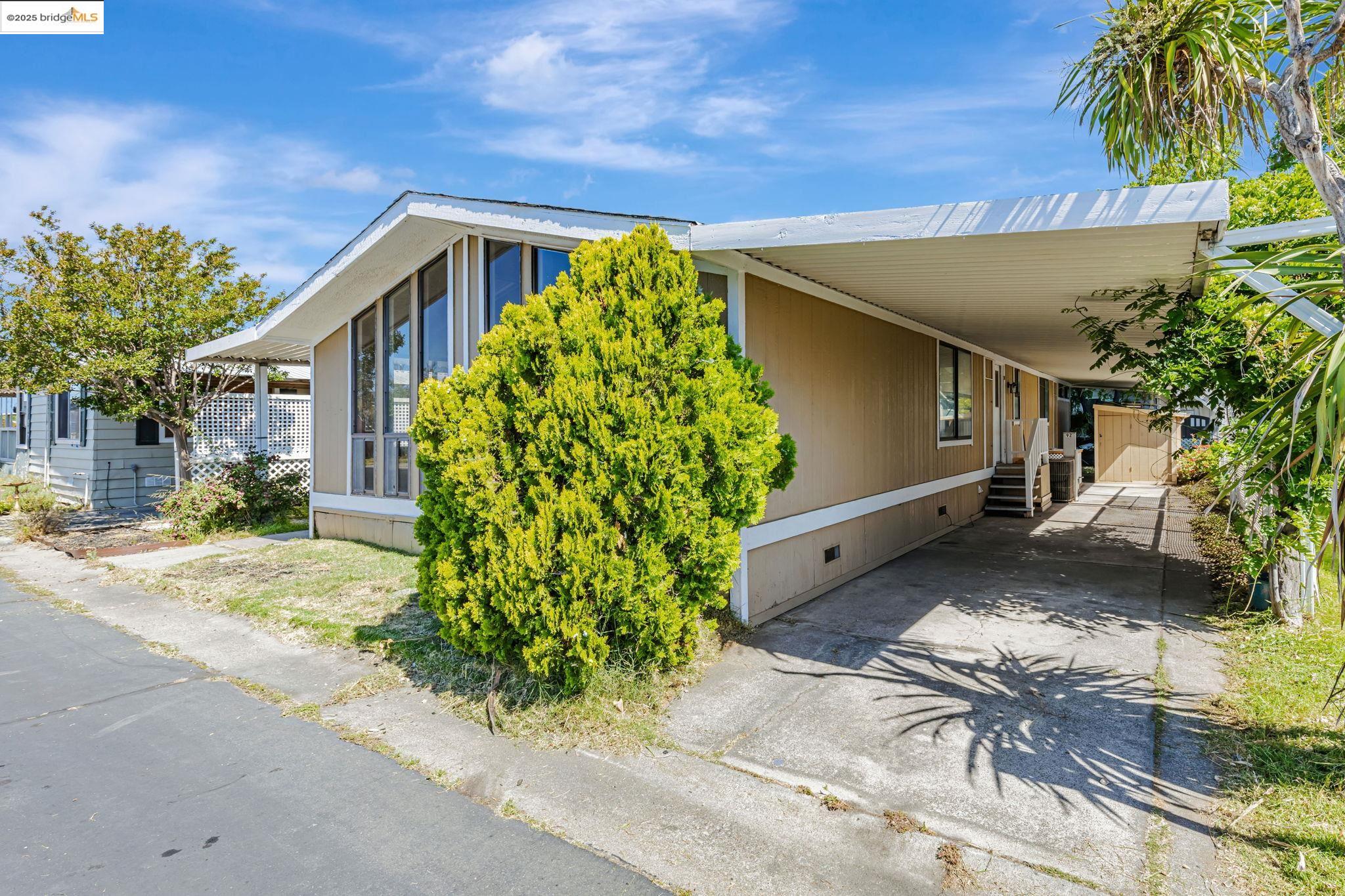 Detail Gallery Image 2 of 31 For 330 Benet, Bethel Island,  CA 94511 - 2 Beds | 2 Baths