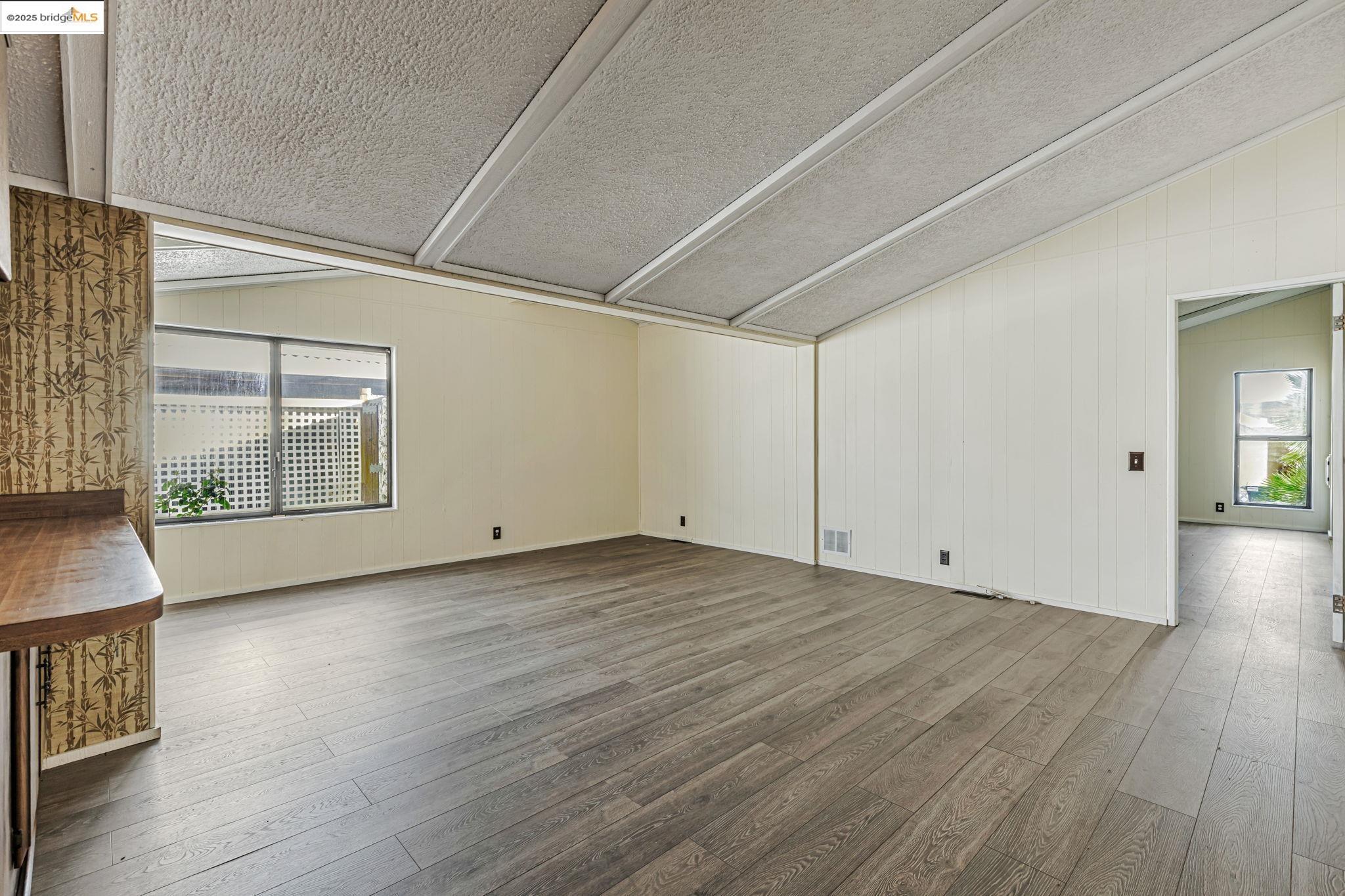 Detail Gallery Image 11 of 31 For 330 Benet, Bethel Island,  CA 94511 - 2 Beds | 2 Baths