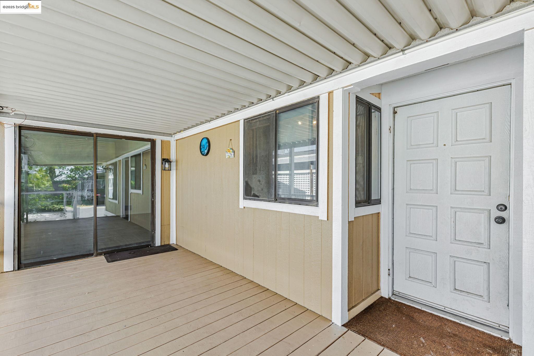 Detail Gallery Image 5 of 31 For 330 Benet, Bethel Island,  CA 94511 - 2 Beds | 2 Baths